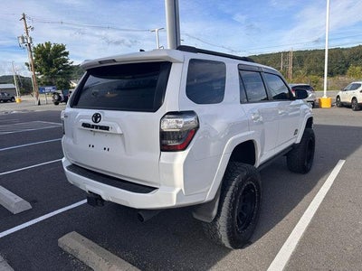 2018 Toyota 4Runner SR5 Premium 4WD (Natl)