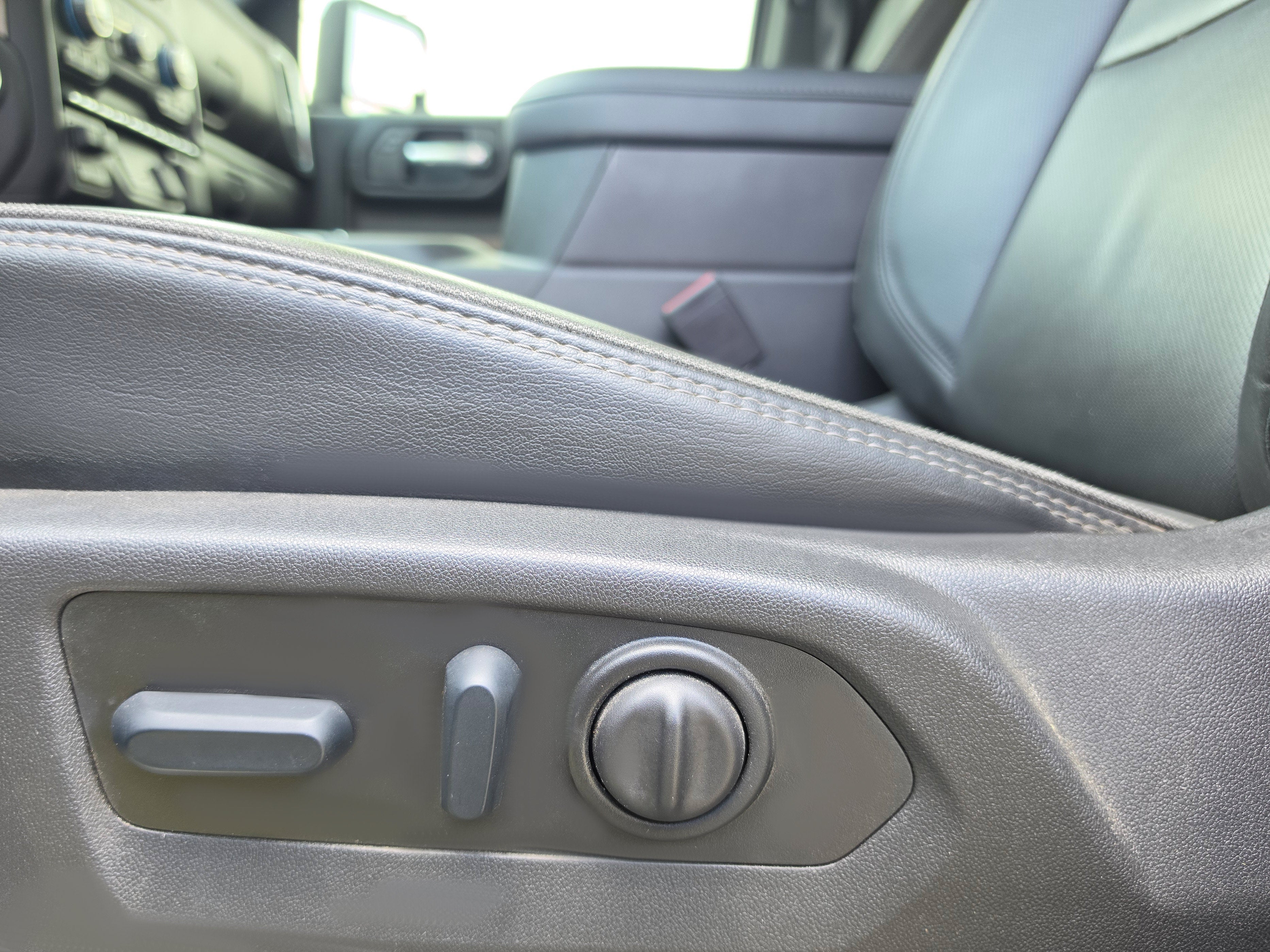 2023 Chevrolet Silverado 3500 HD High Country