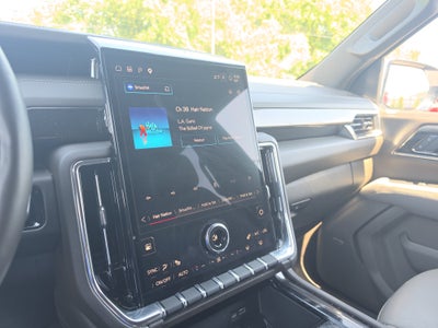 2025 GMC Yukon Elevation
