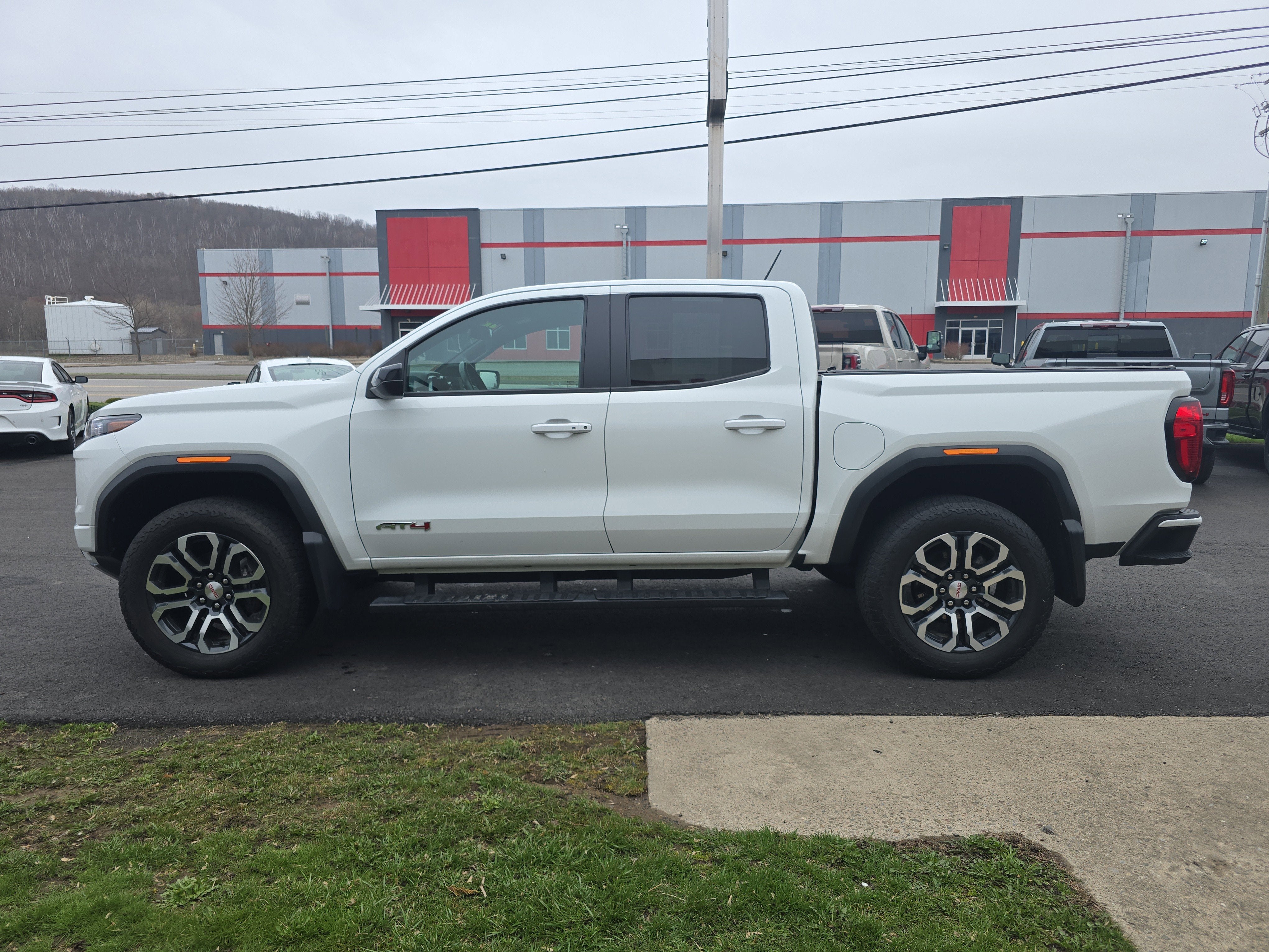 2023 GMC Canyon AT4