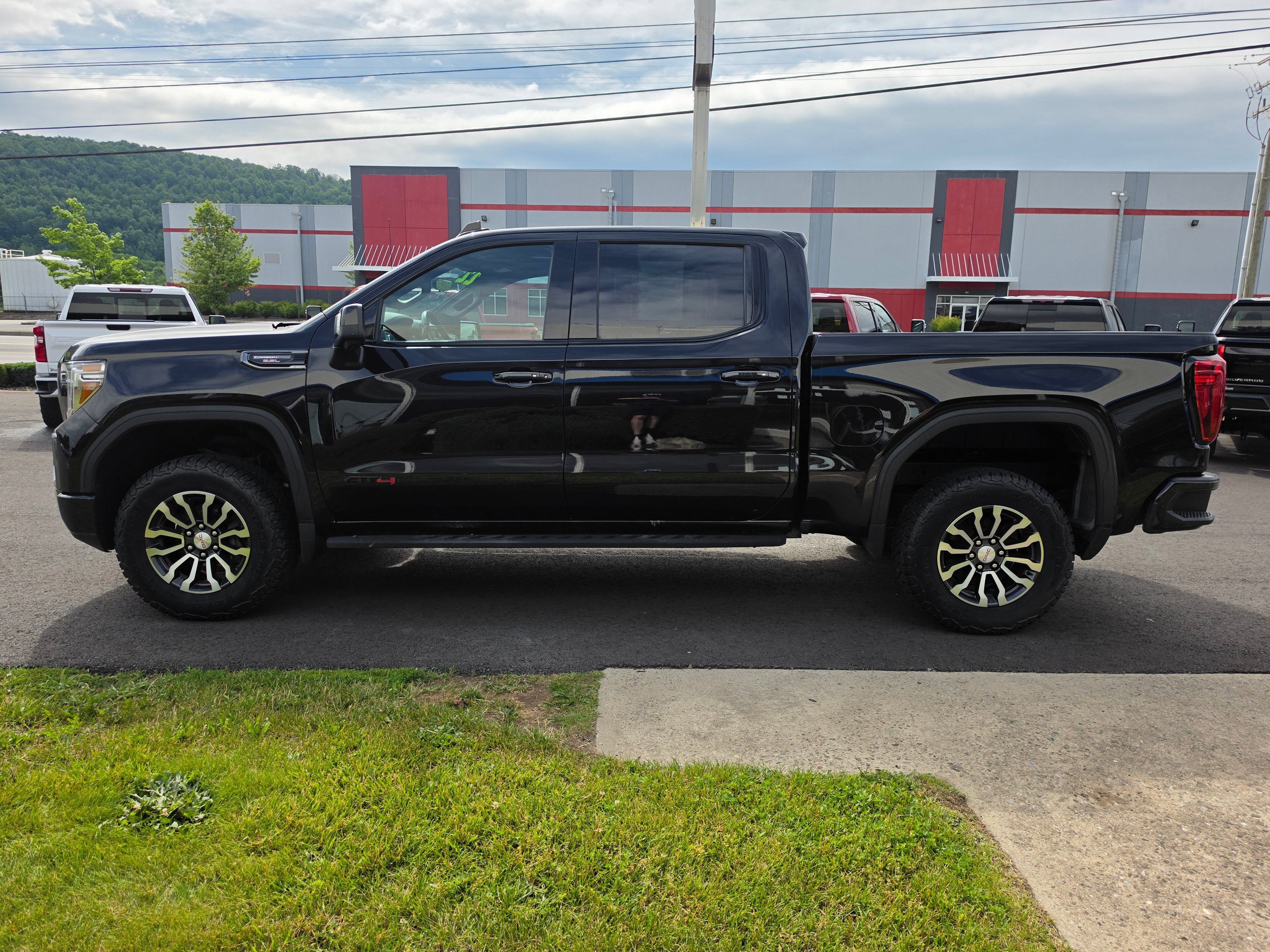 2022 GMC Sierra 1500 Limited AT4