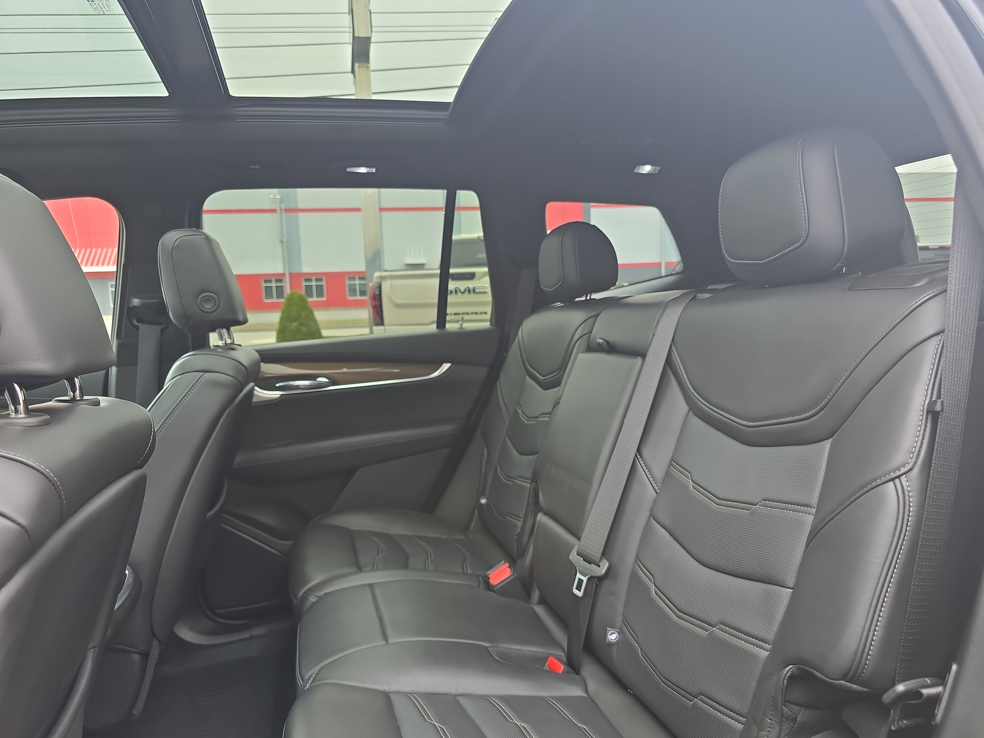 2023 Cadillac XT6 Sport