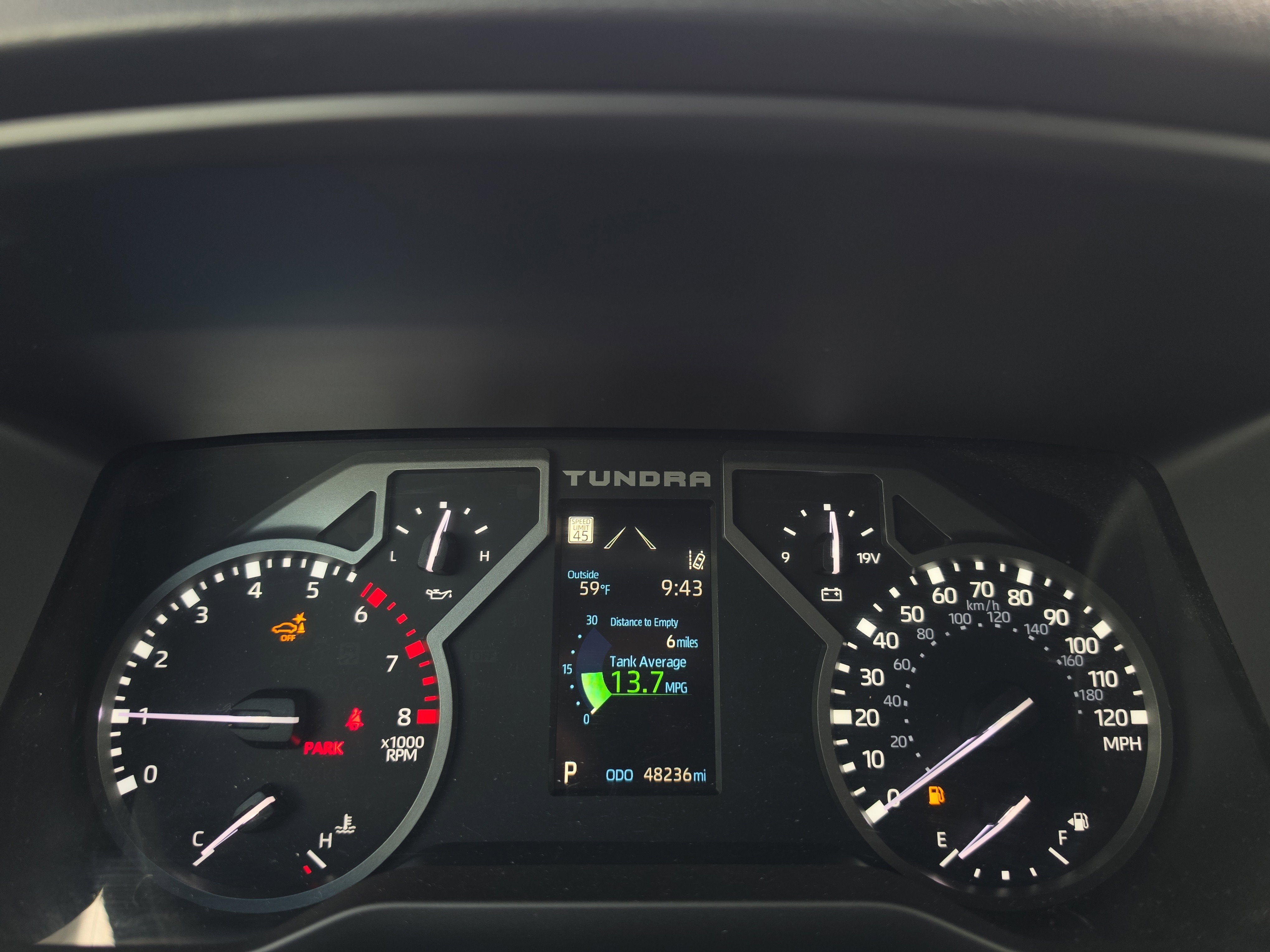 2023 Toyota Tundra 4WD SR5