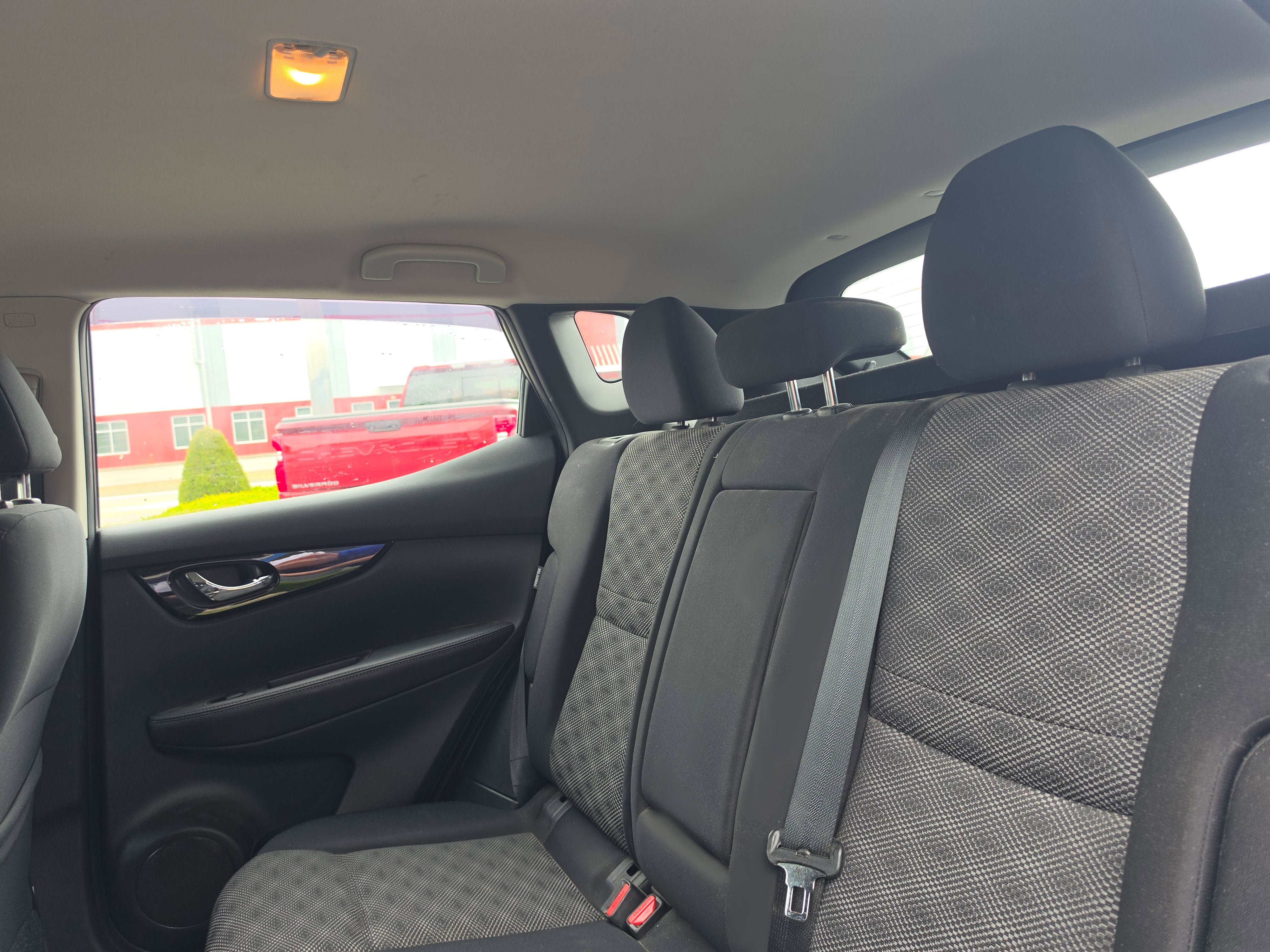 2022 Nissan Rogue Sport SV