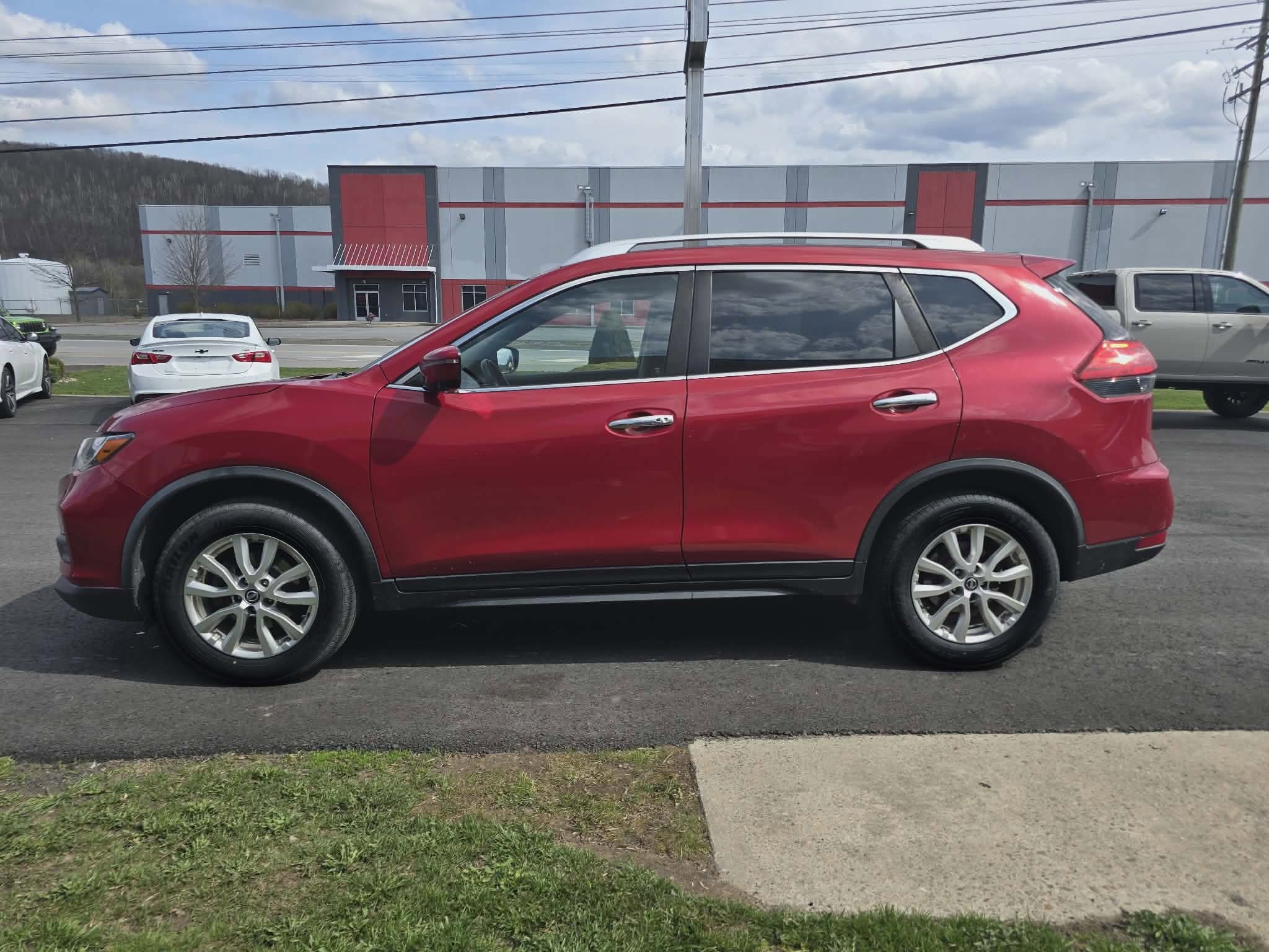 2017 Nissan Rogue SV