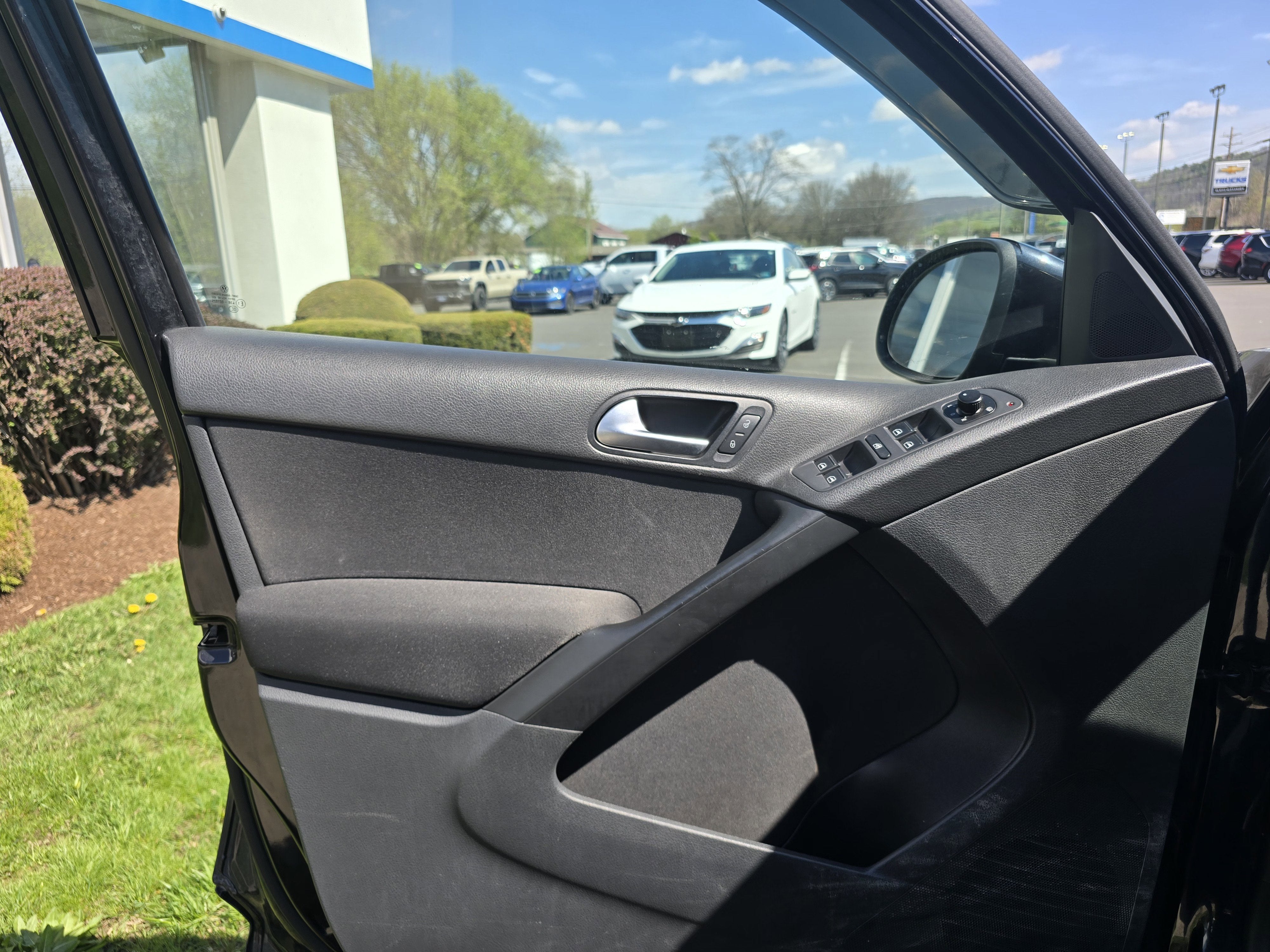 2013 Volkswagen Tiguan S