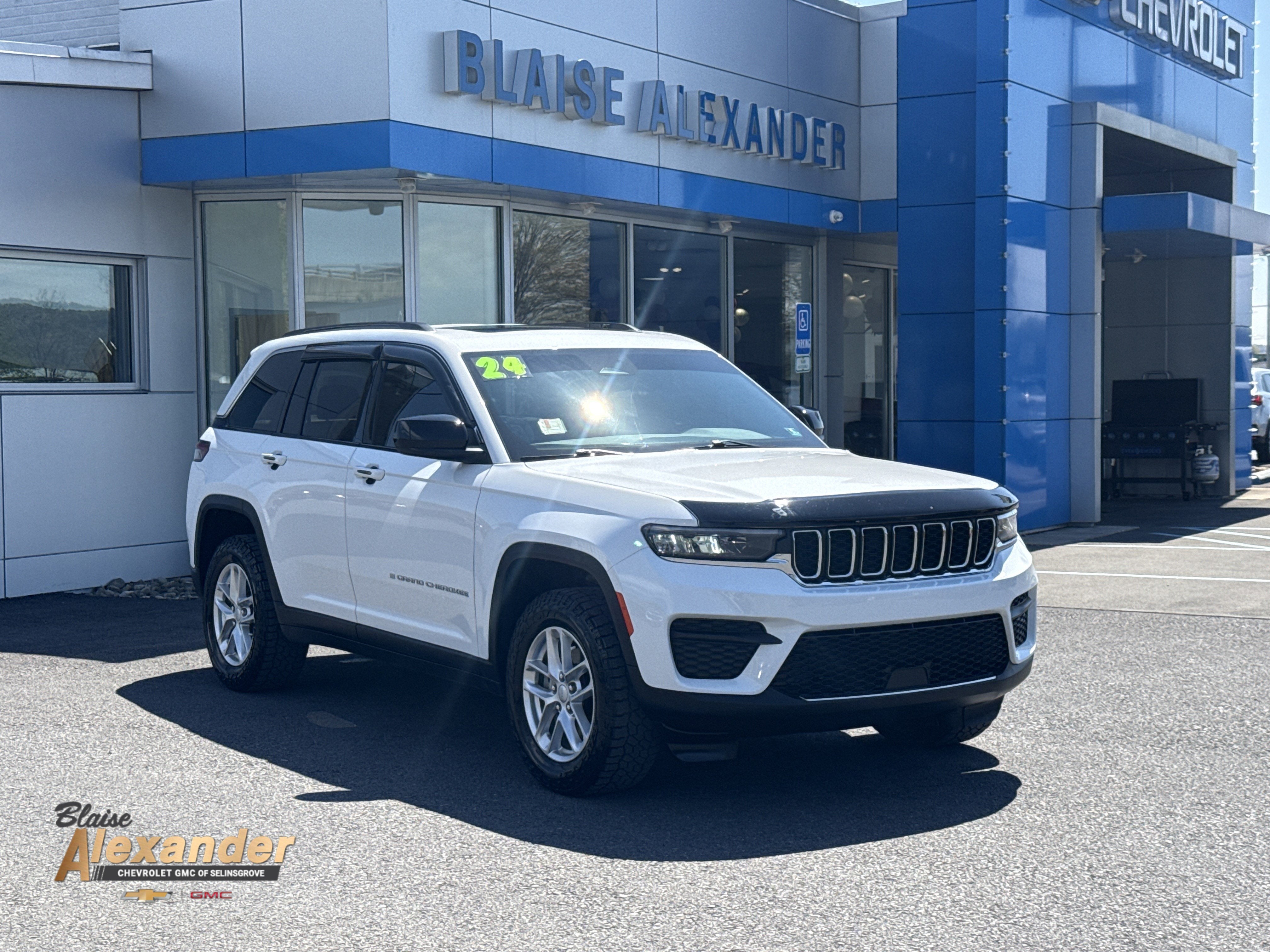 2024 Jeep Grand Cherokee Laredo X