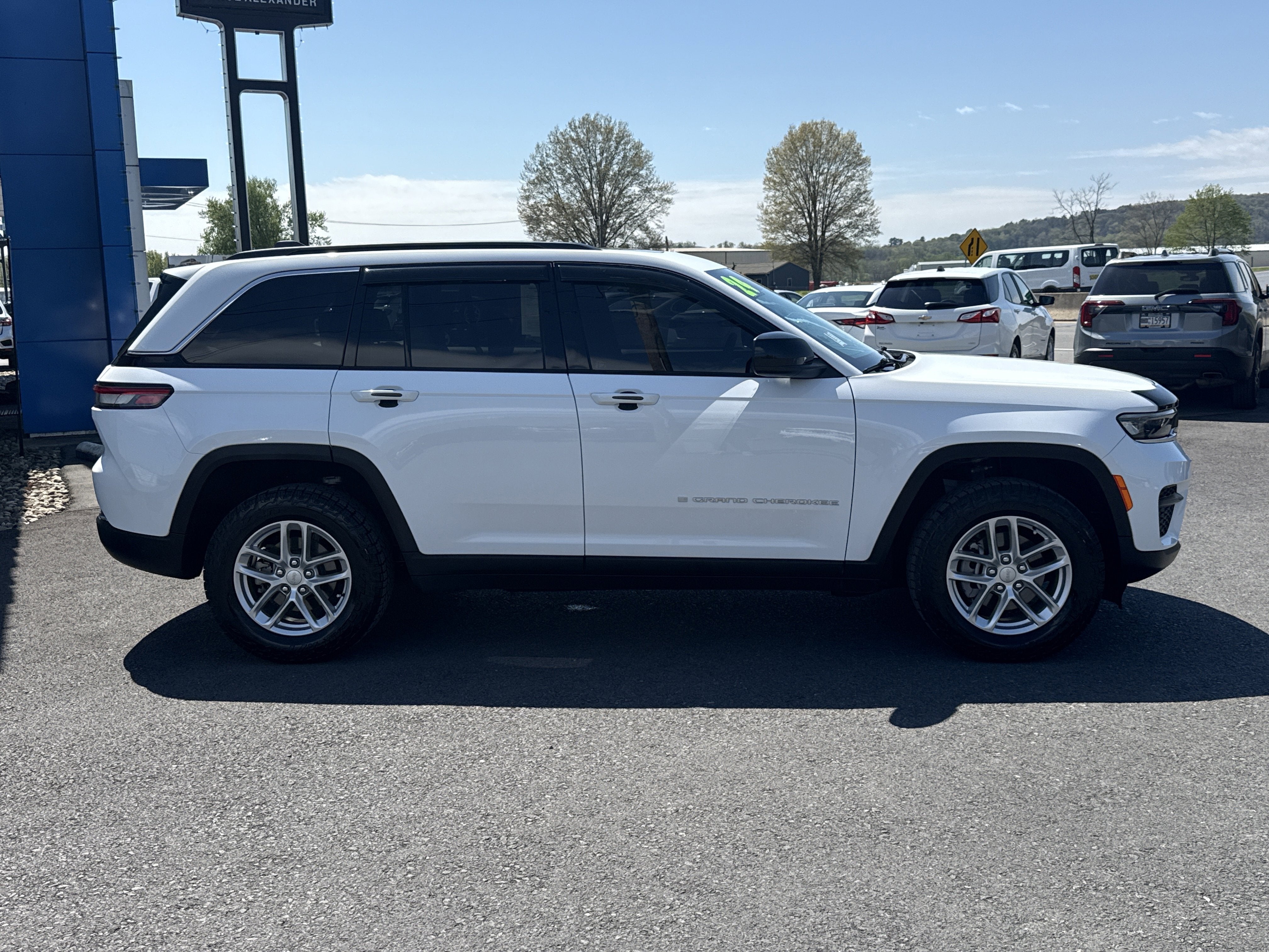 2024 Jeep Grand Cherokee Laredo X