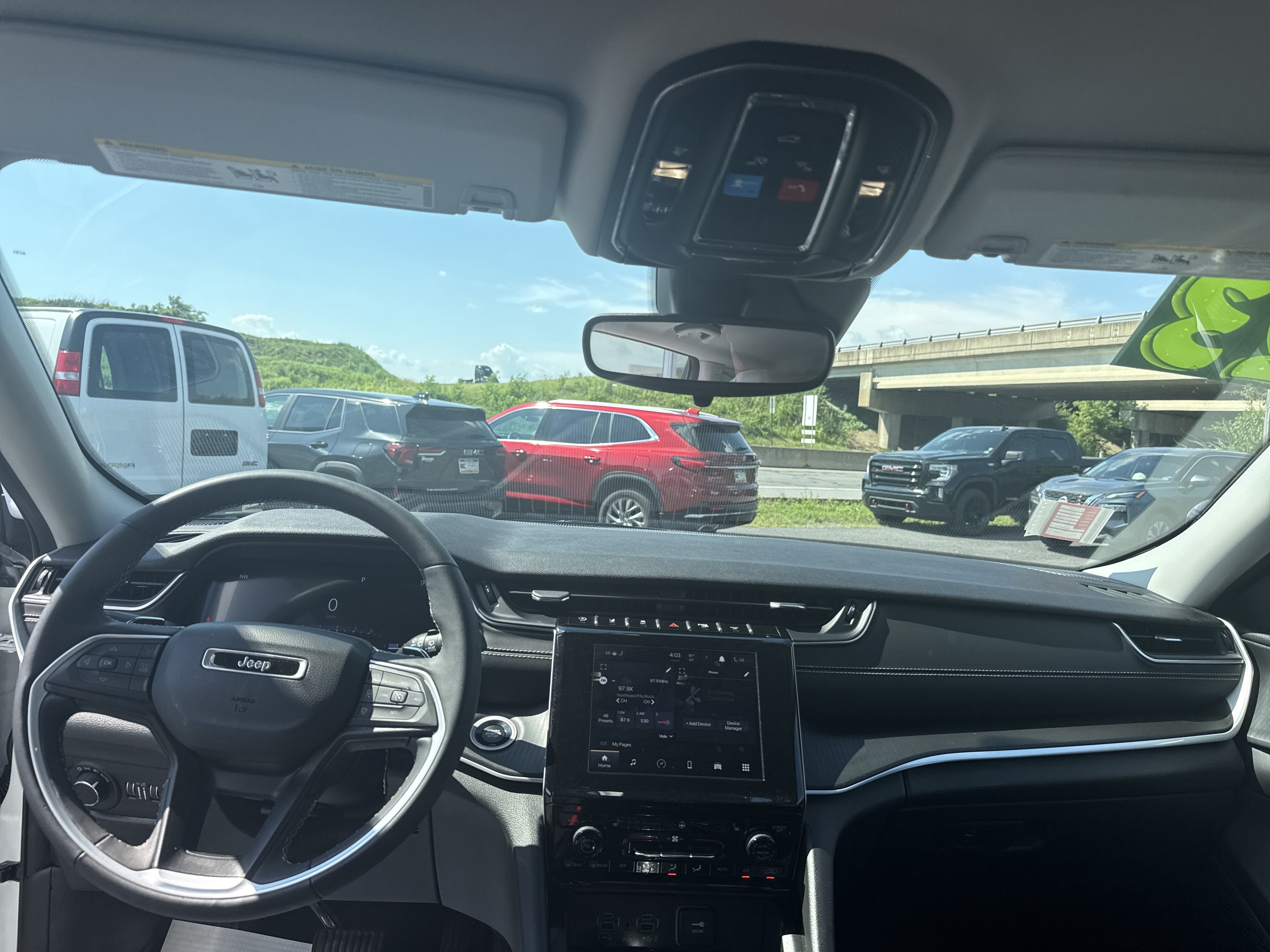 2023 Jeep Grand Cherokee Laredo