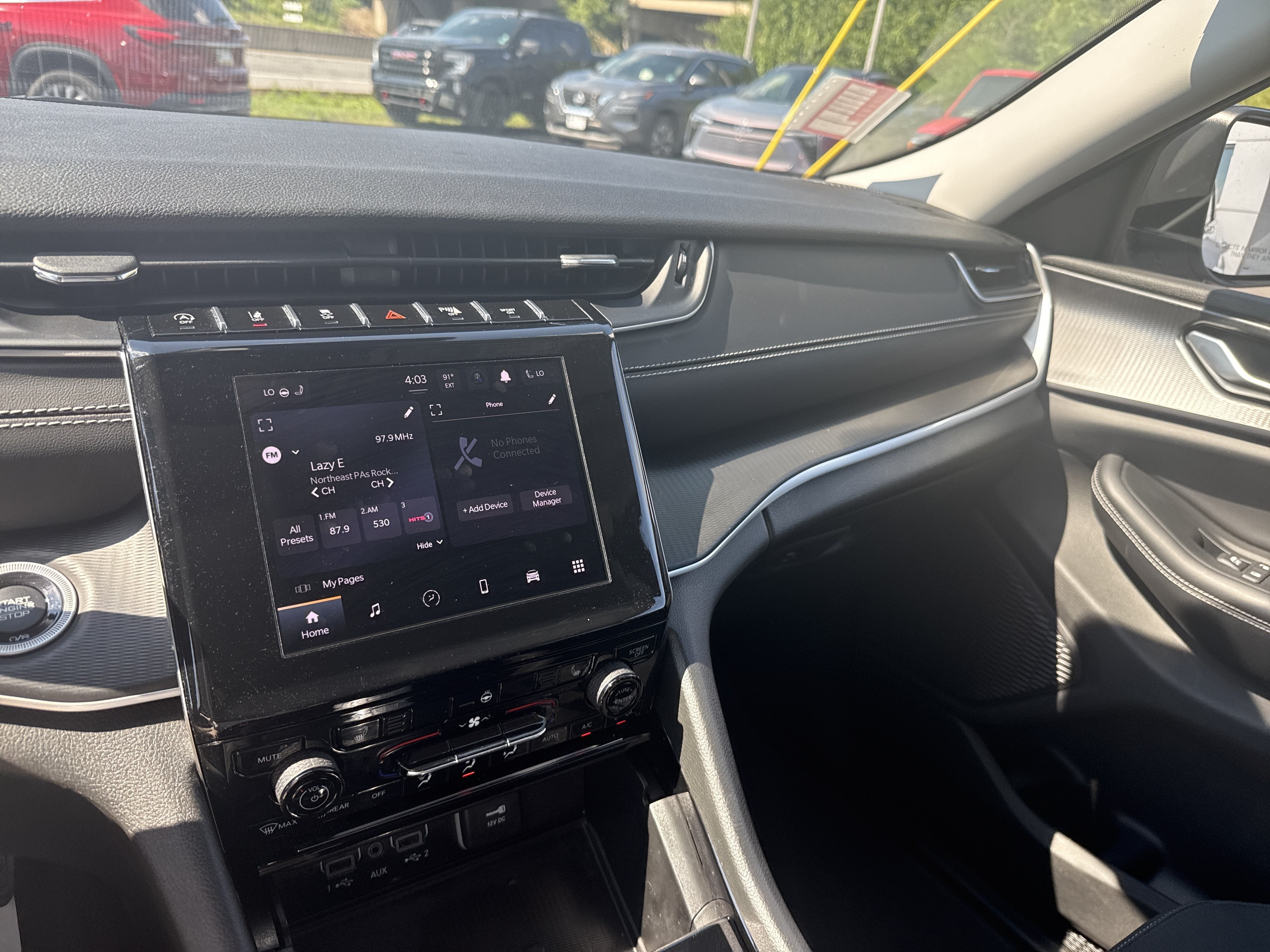 2023 Jeep Grand Cherokee Laredo