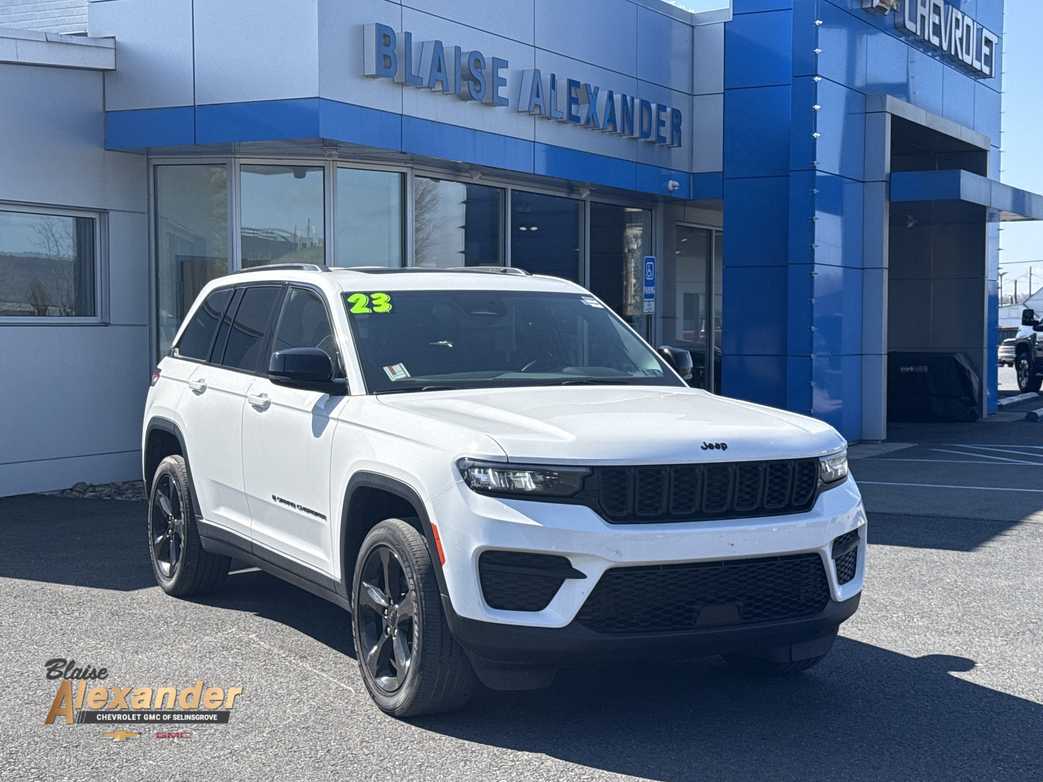 2023 Jeep Grand Cherokee Altitude