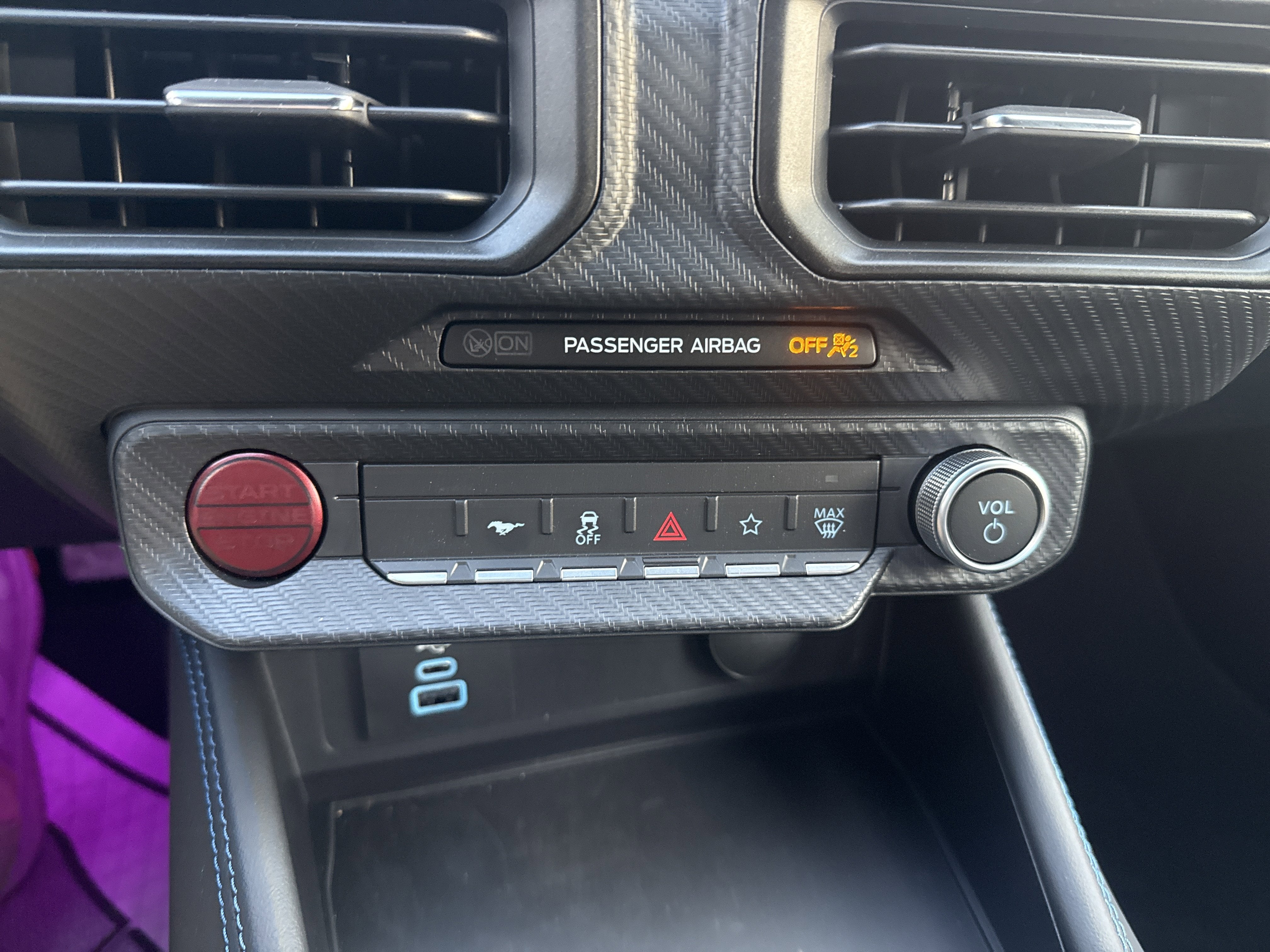 2025 Ford Mustang Dark Horse