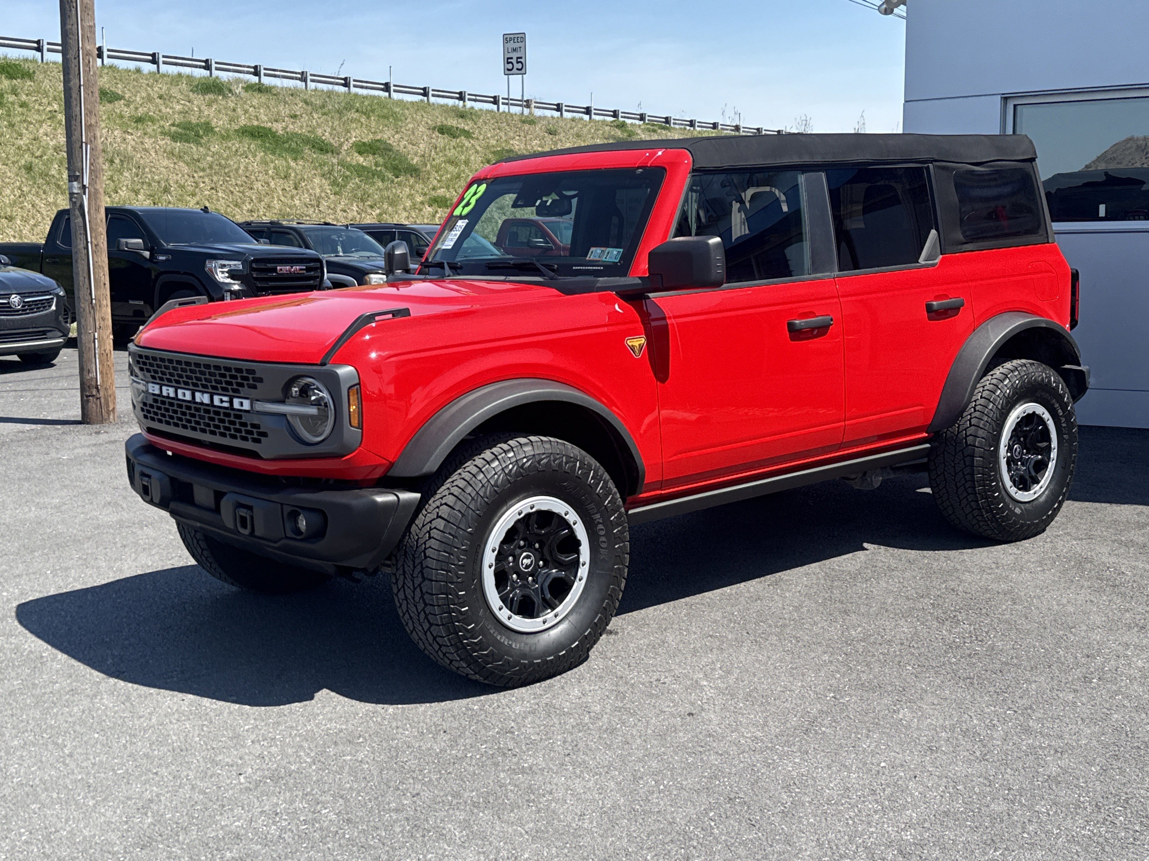 2023 Ford Bronco Base