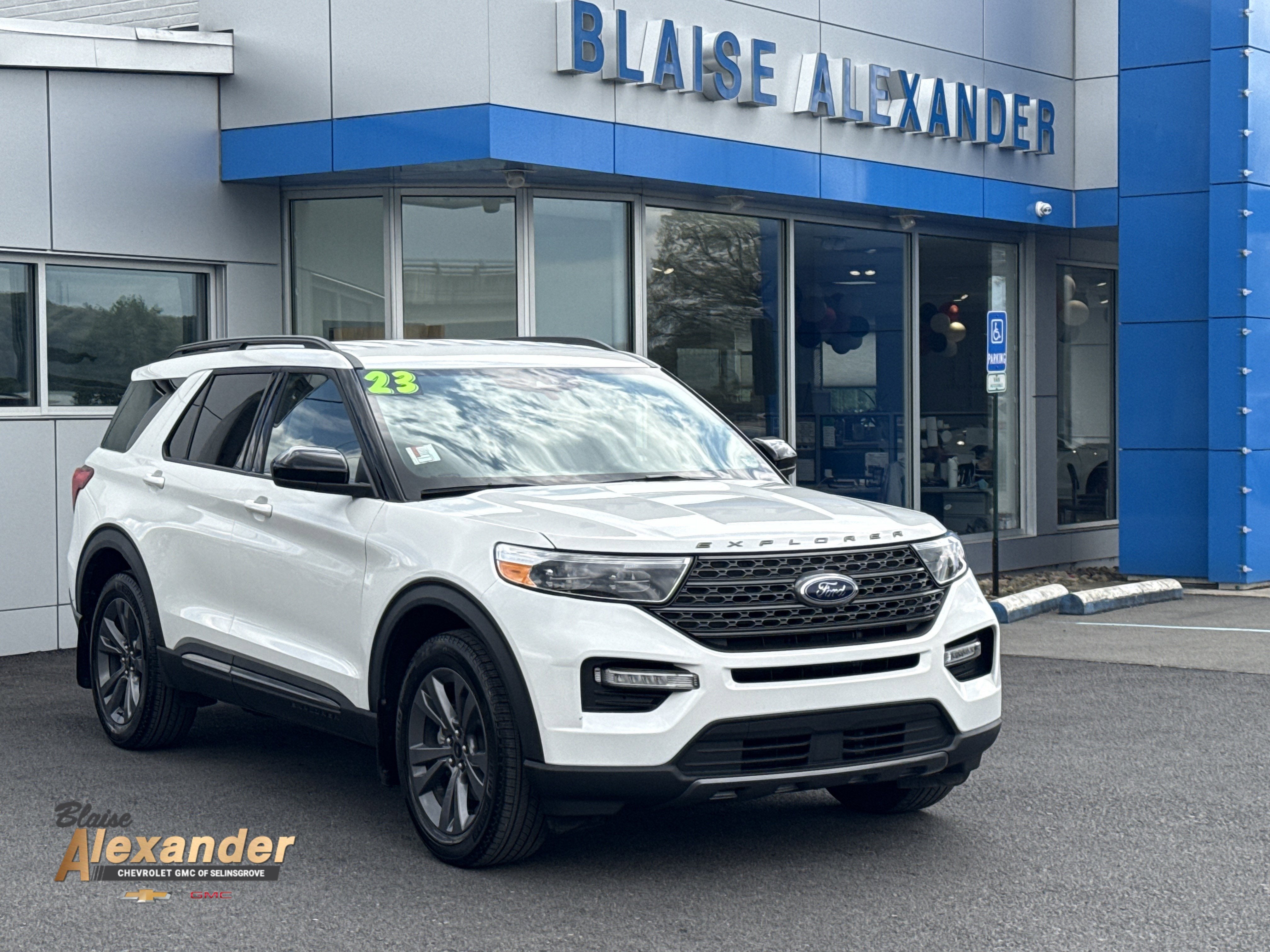 2023 Ford Explorer XLT