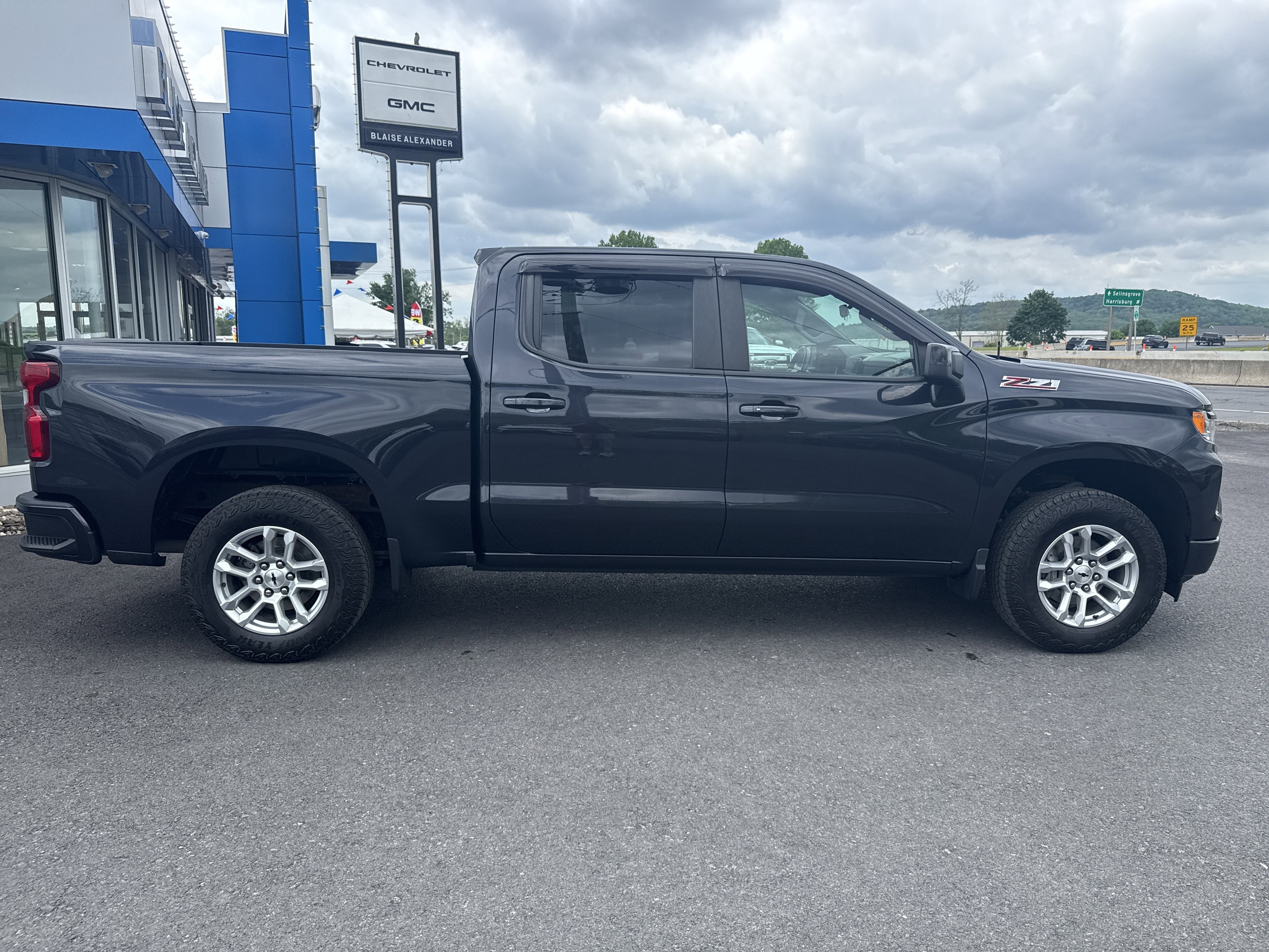 2022 Chevrolet Silverado 1500 RST