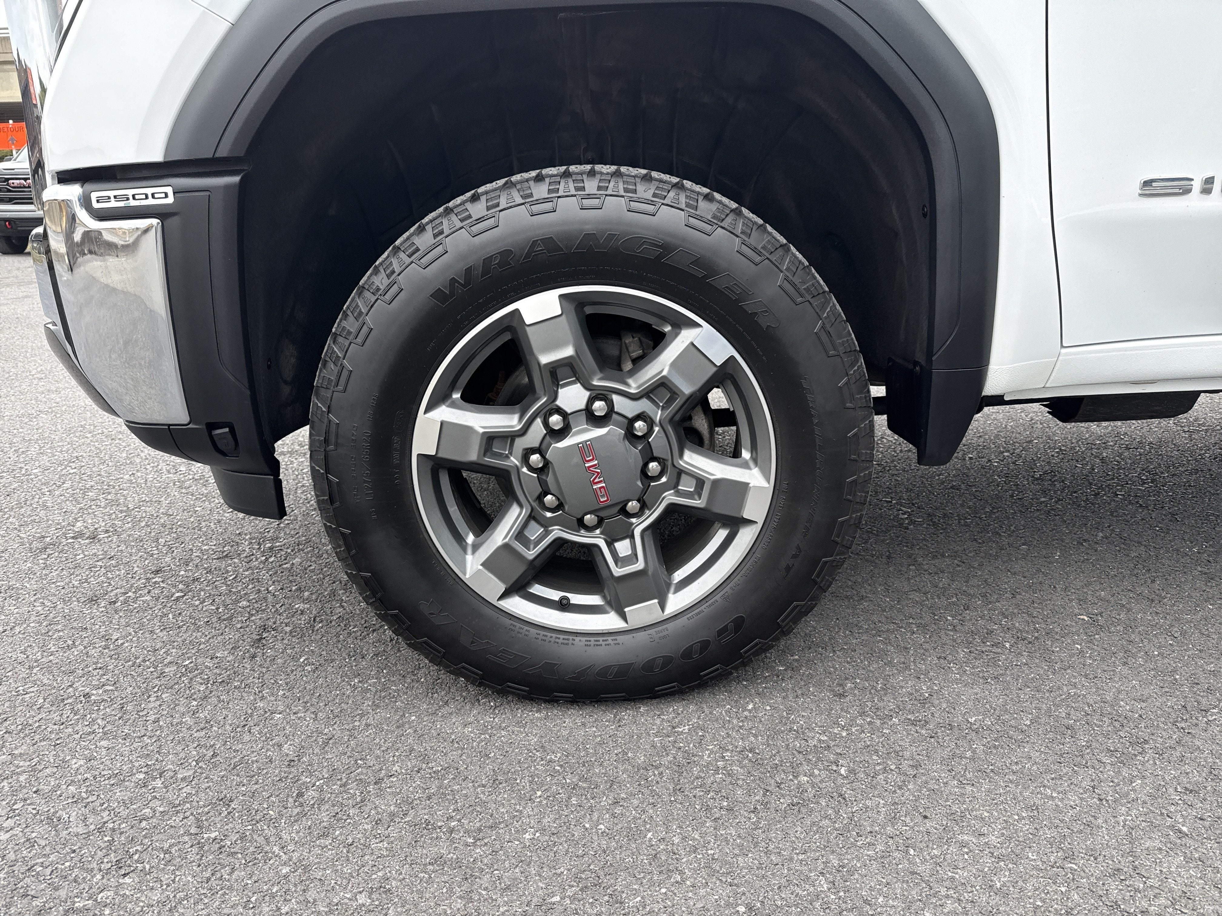 2026 GMC Sierra 2500 HD SLT