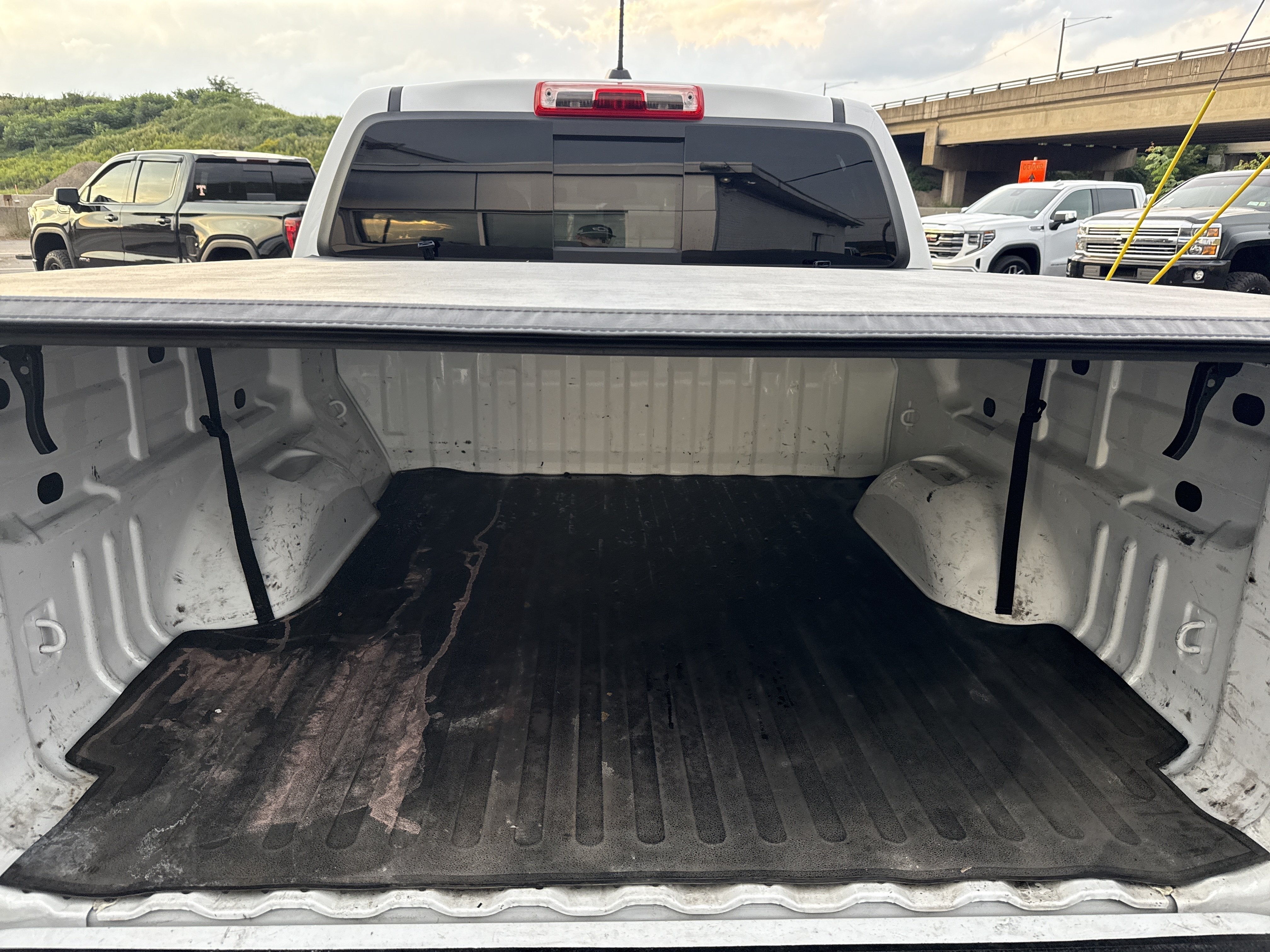 2022 GMC Canyon 4WD AT4 w/Leather