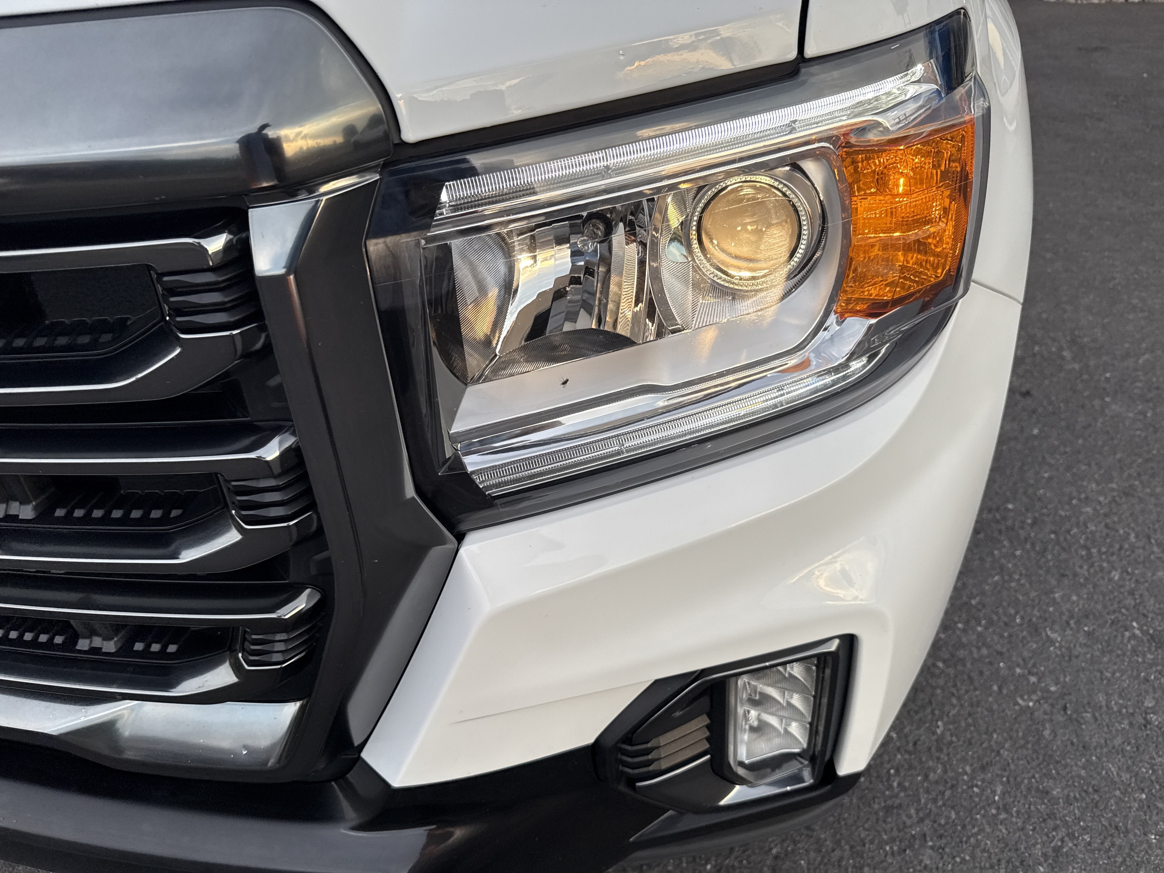 2022 GMC Canyon 4WD AT4 w/Leather