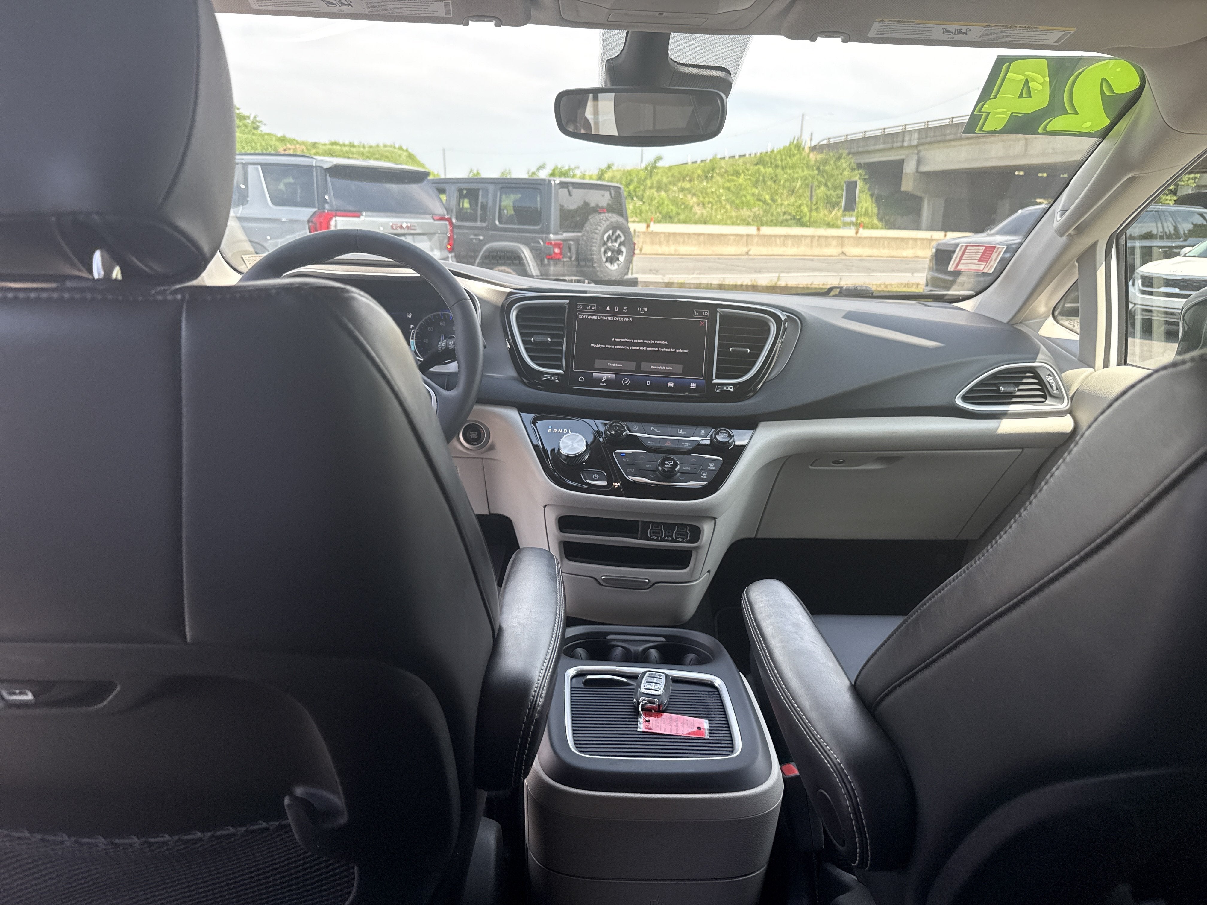 2024 Chrysler Pacifica Touring L