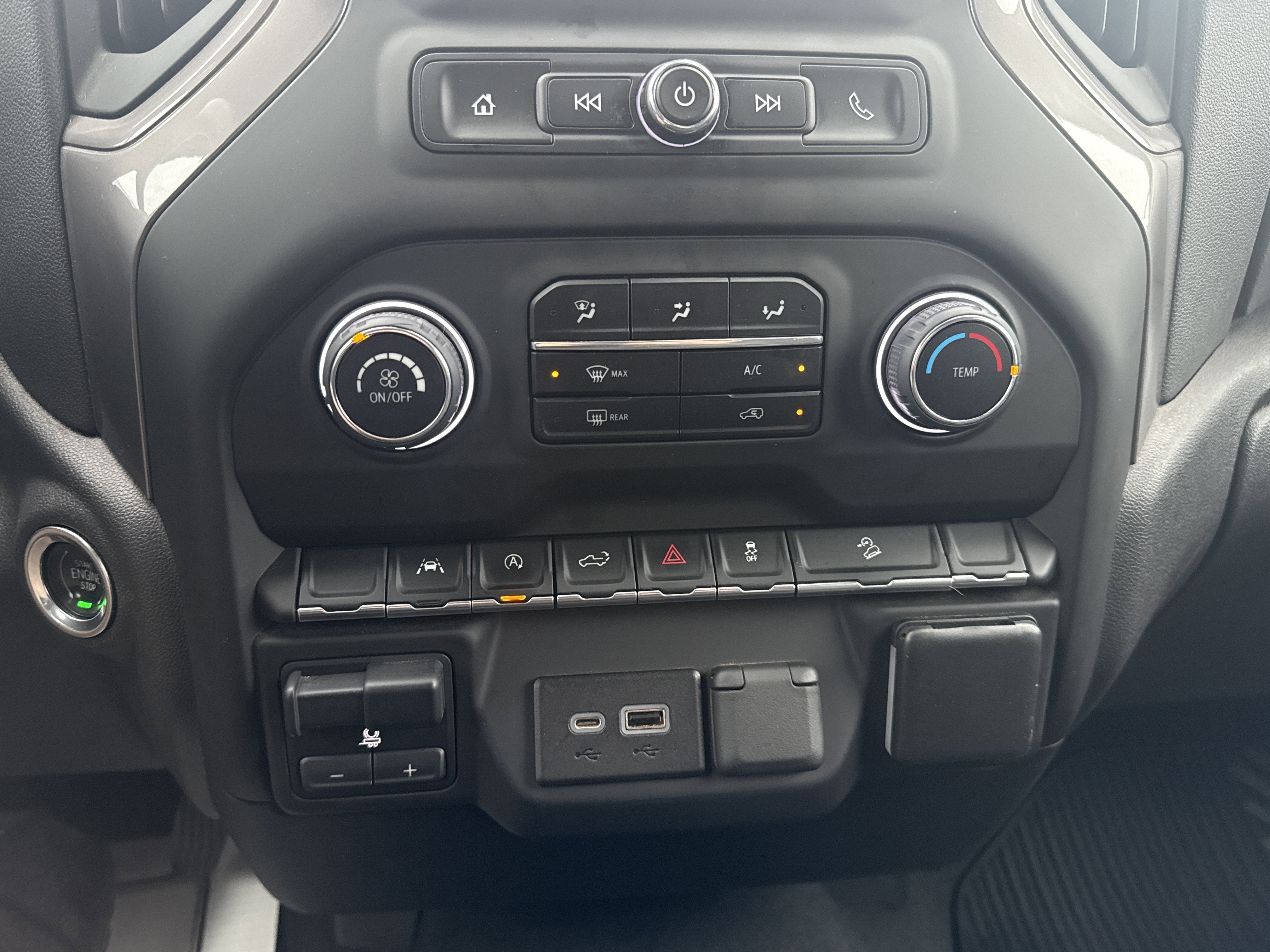 2023 Chevrolet Silverado 1500 Custom Trail Boss