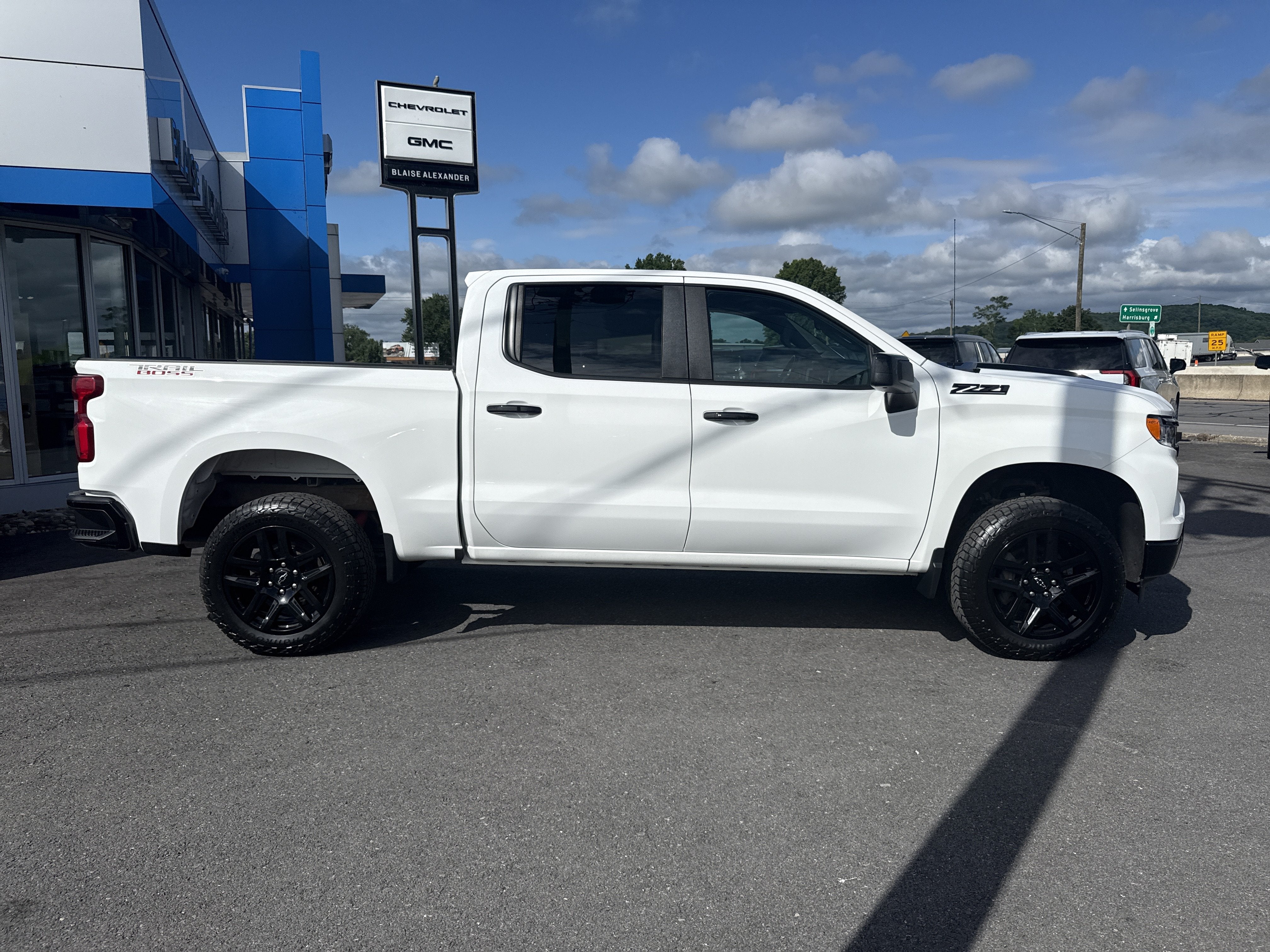 2023 Chevrolet Silverado 1500 LT Trail Boss