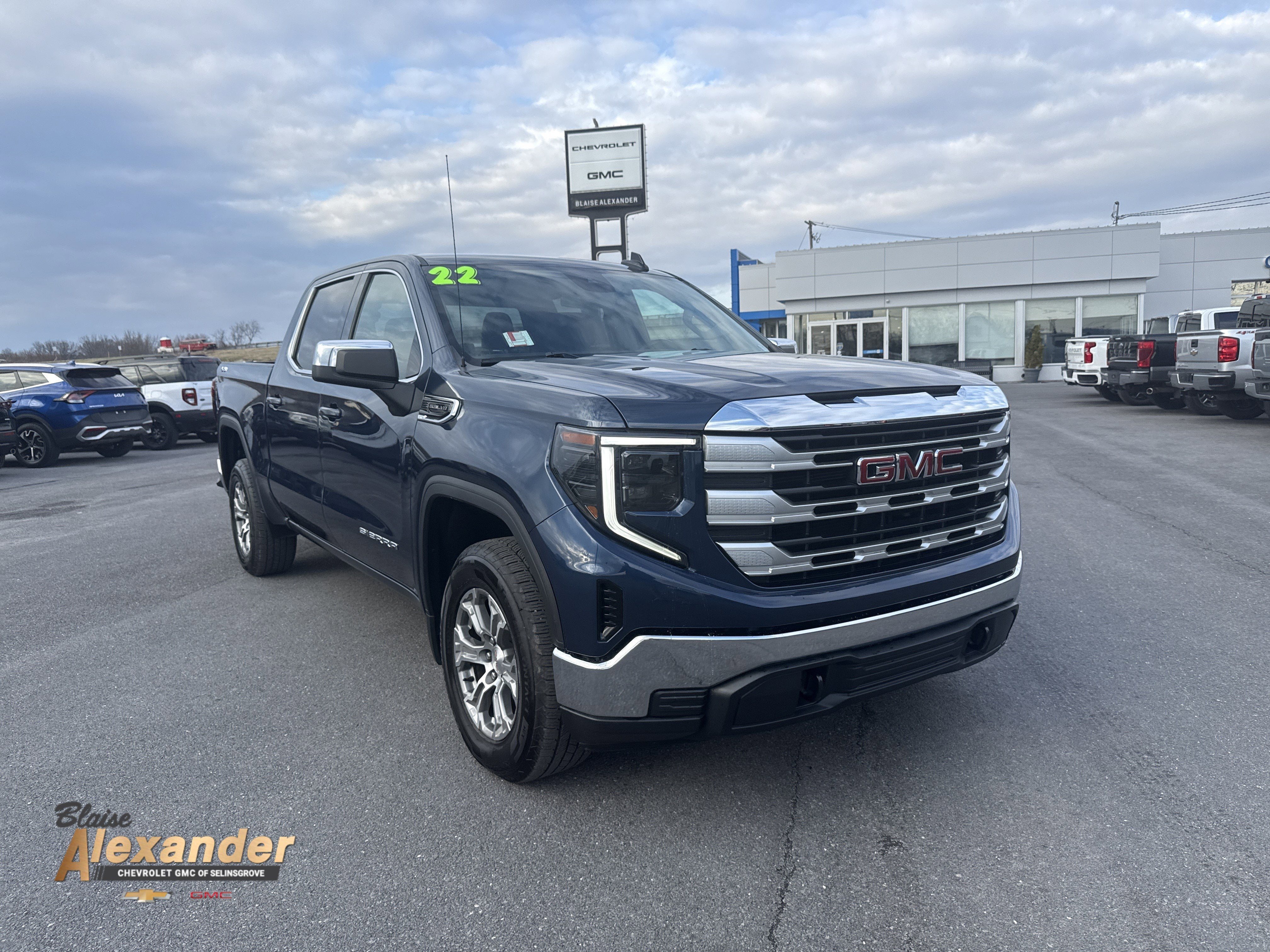 2022 GMC Sierra 1500 SLE