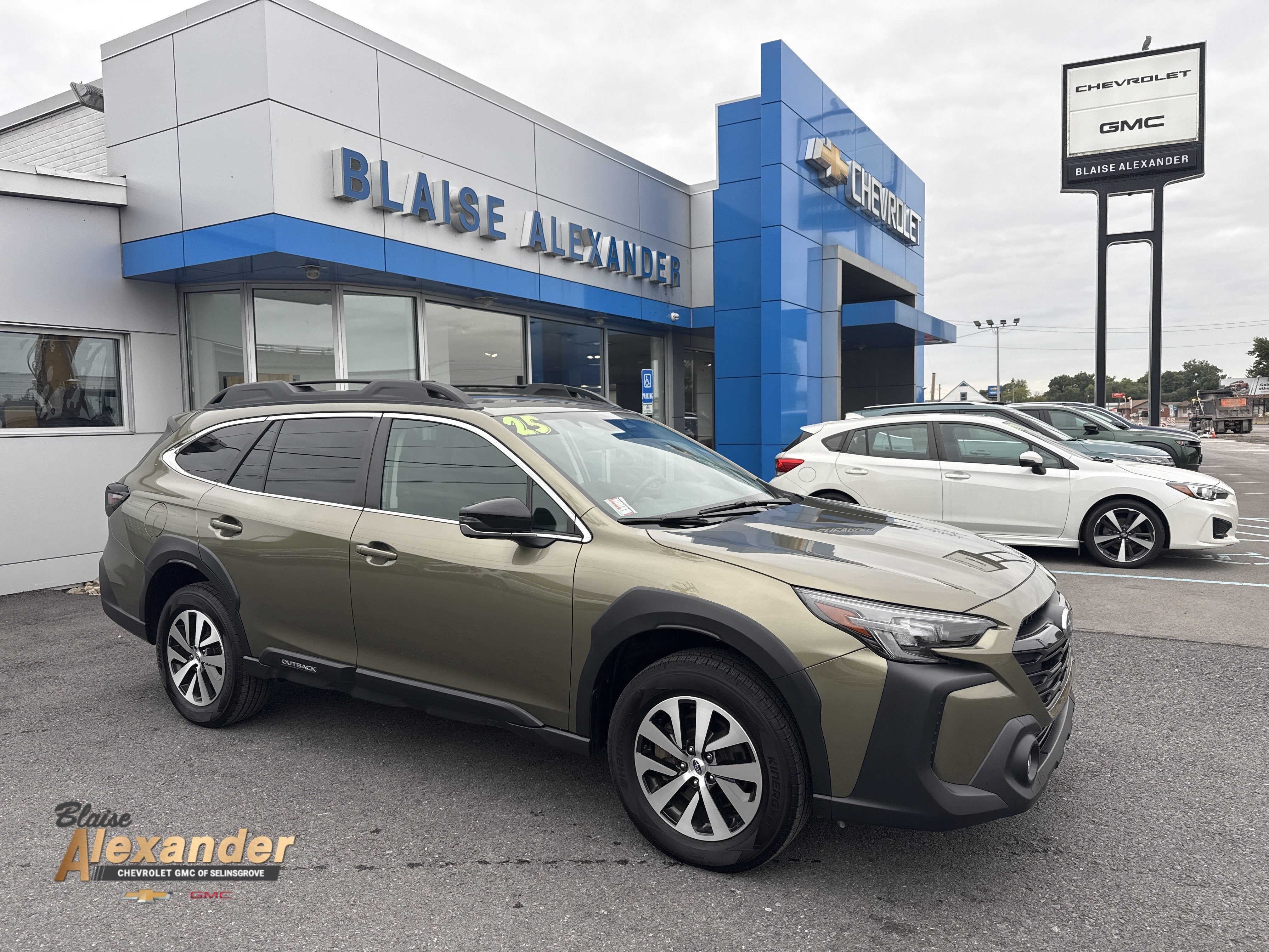 2025 Subaru Outback Premium