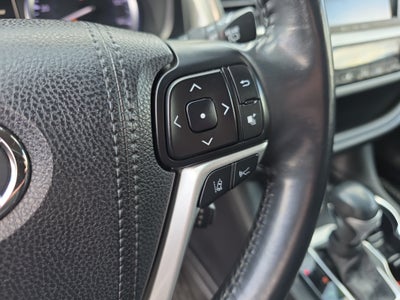 2018 Toyota Highlander SE