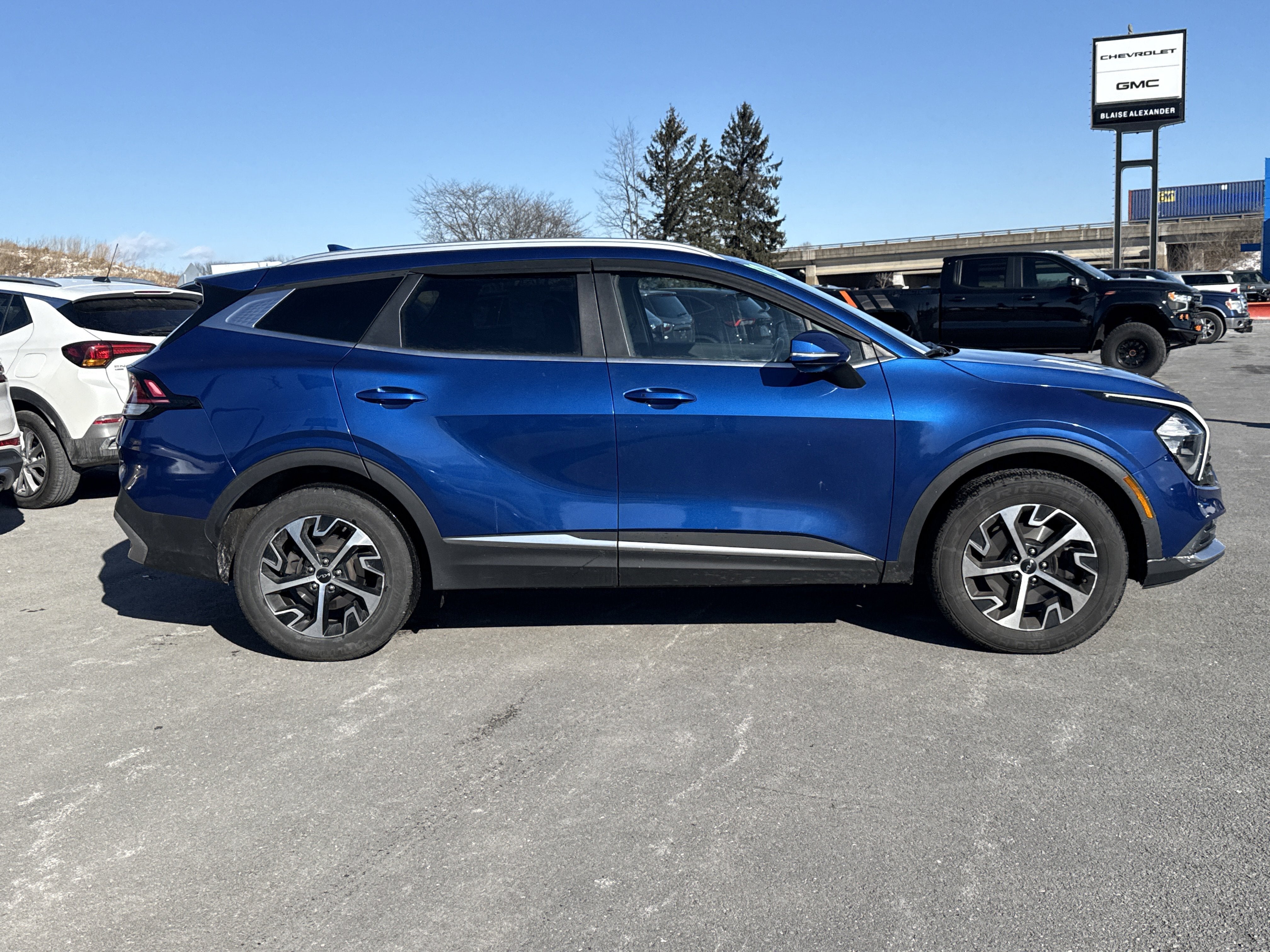 2023 Kia Sportage EX