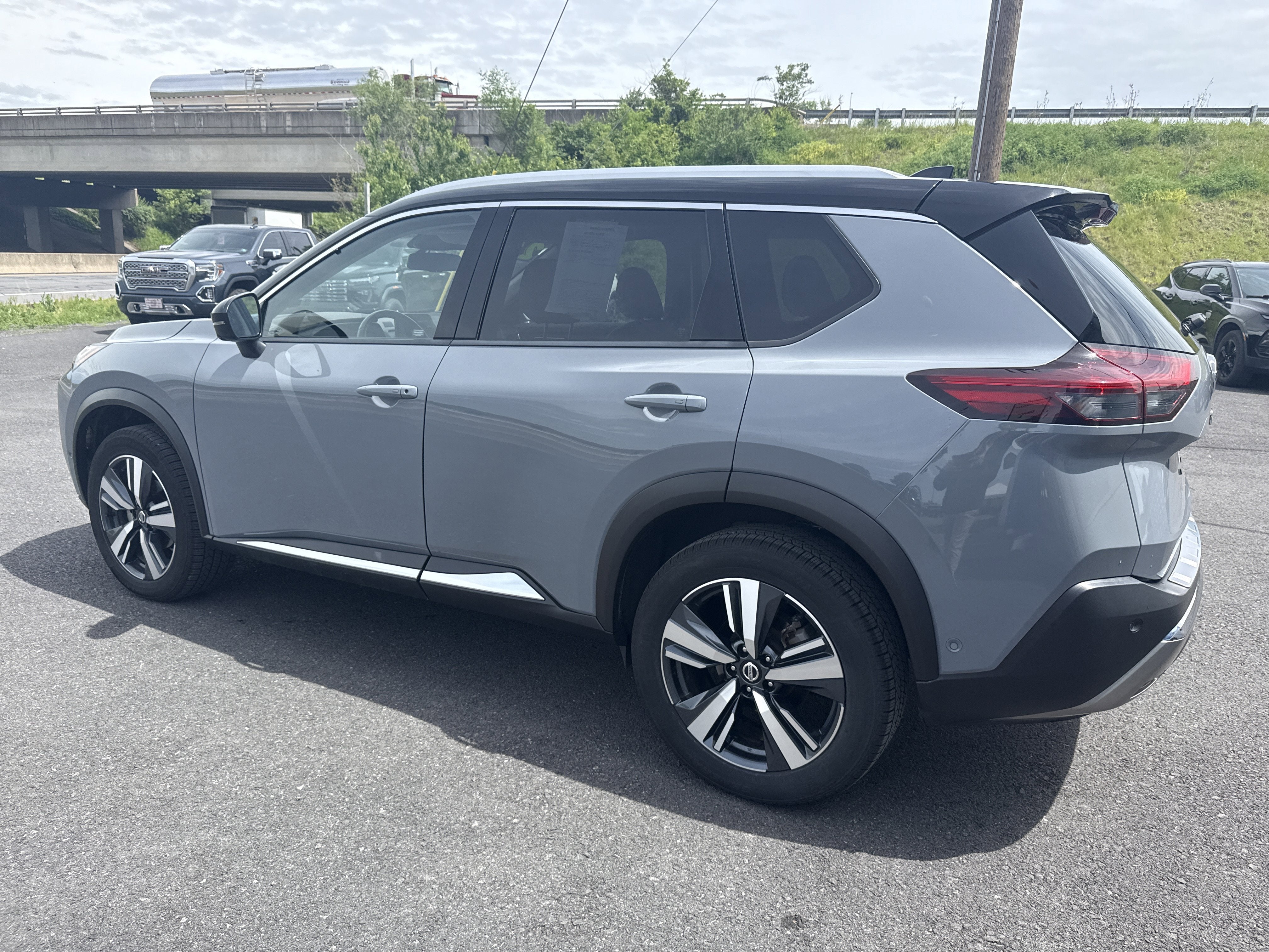 2021 Nissan Rogue Platinum
