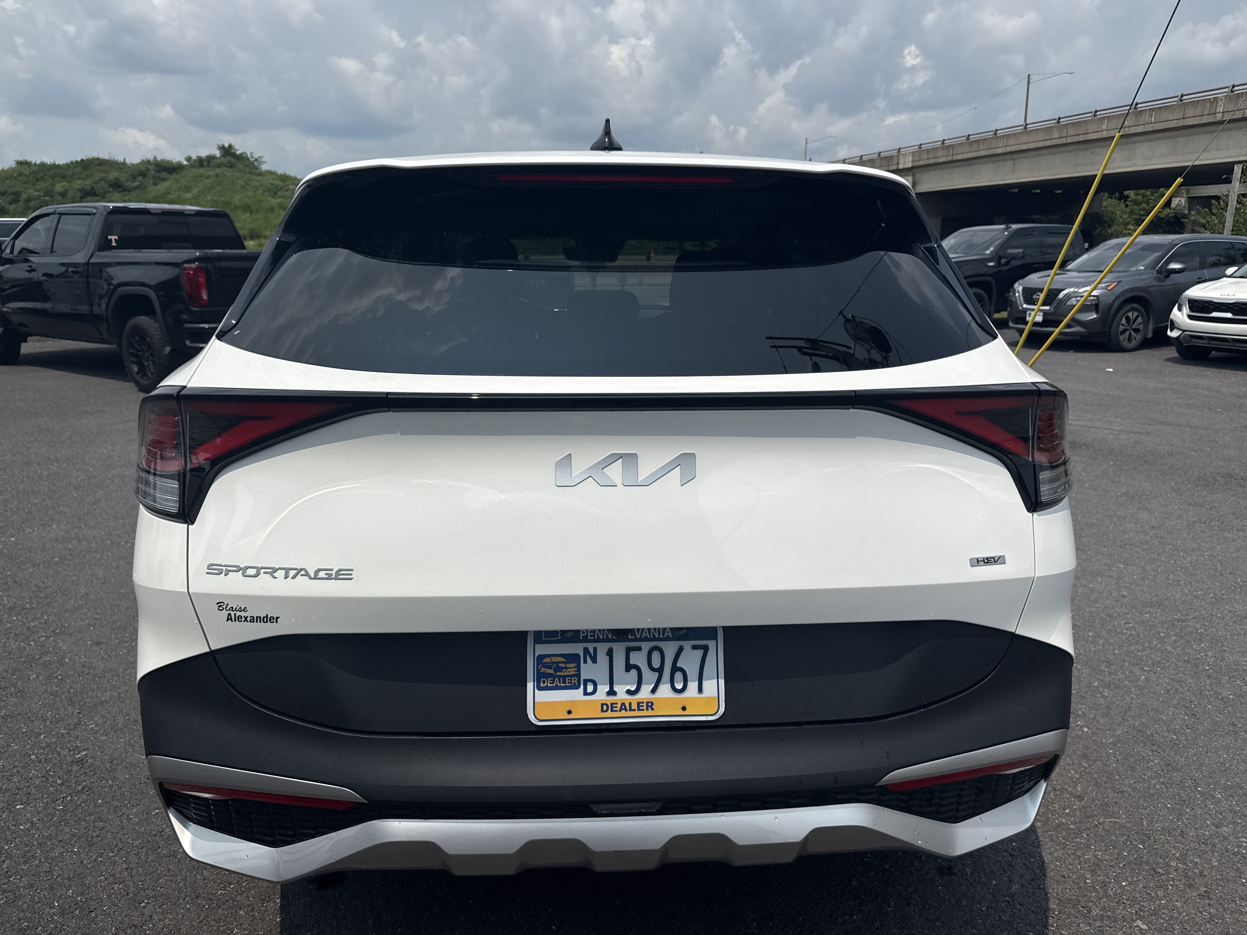 2023 Kia Sportage Hybrid LX