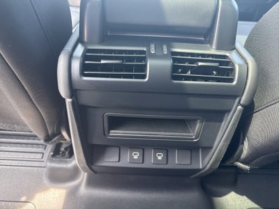 2025 Land Rover Defender S