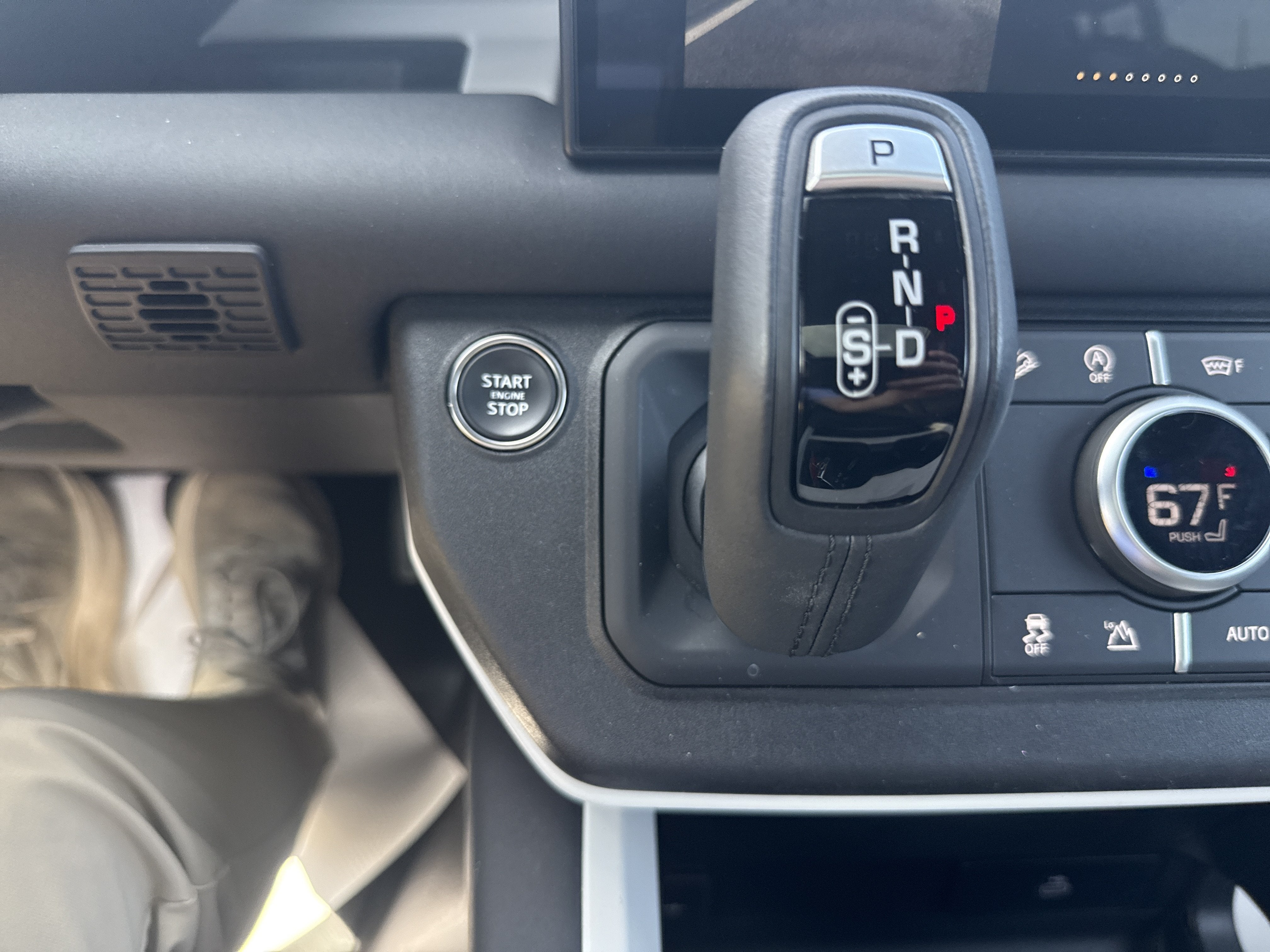 2025 Land Rover Defender S