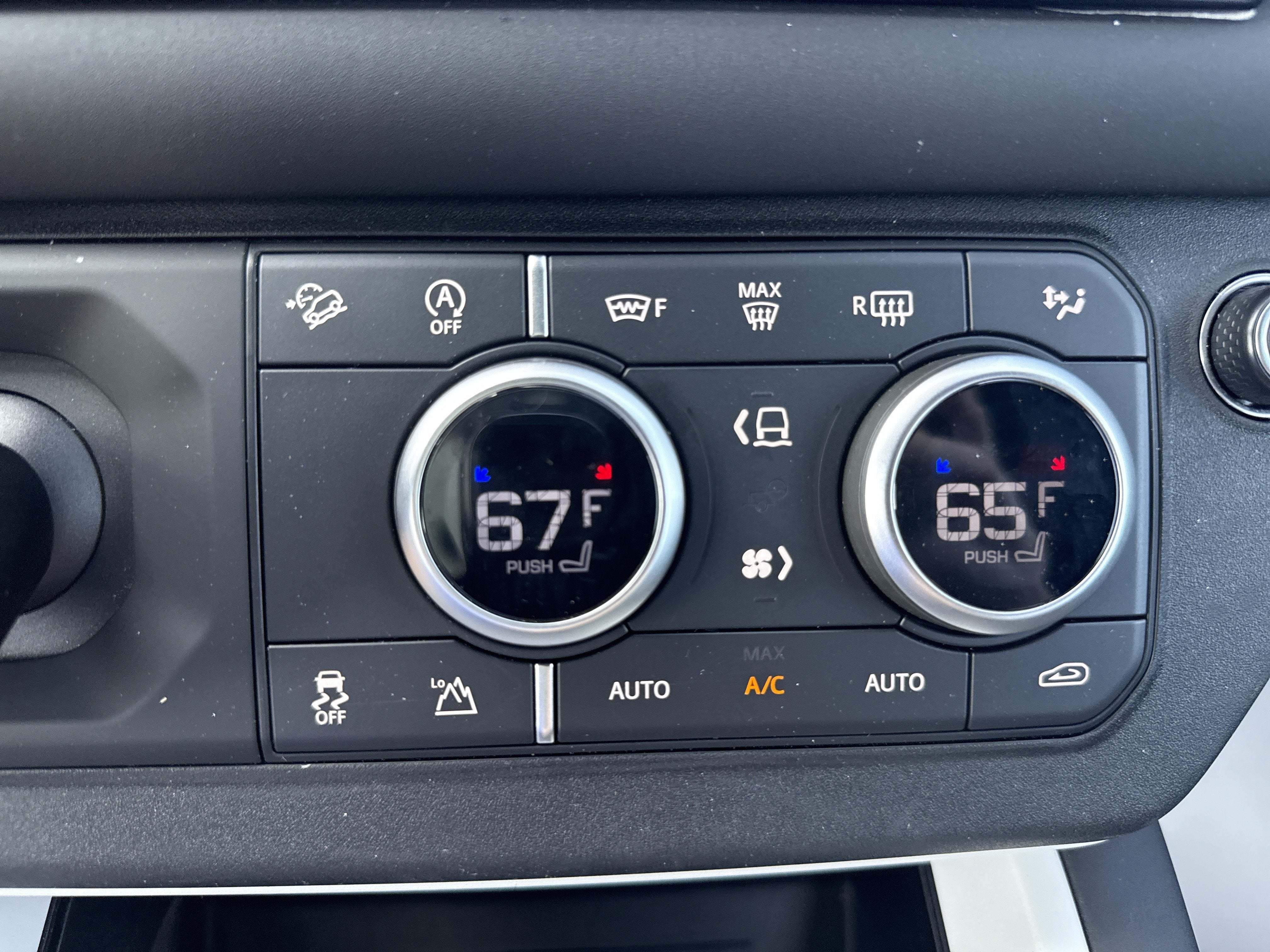2025 Land Rover Defender S
