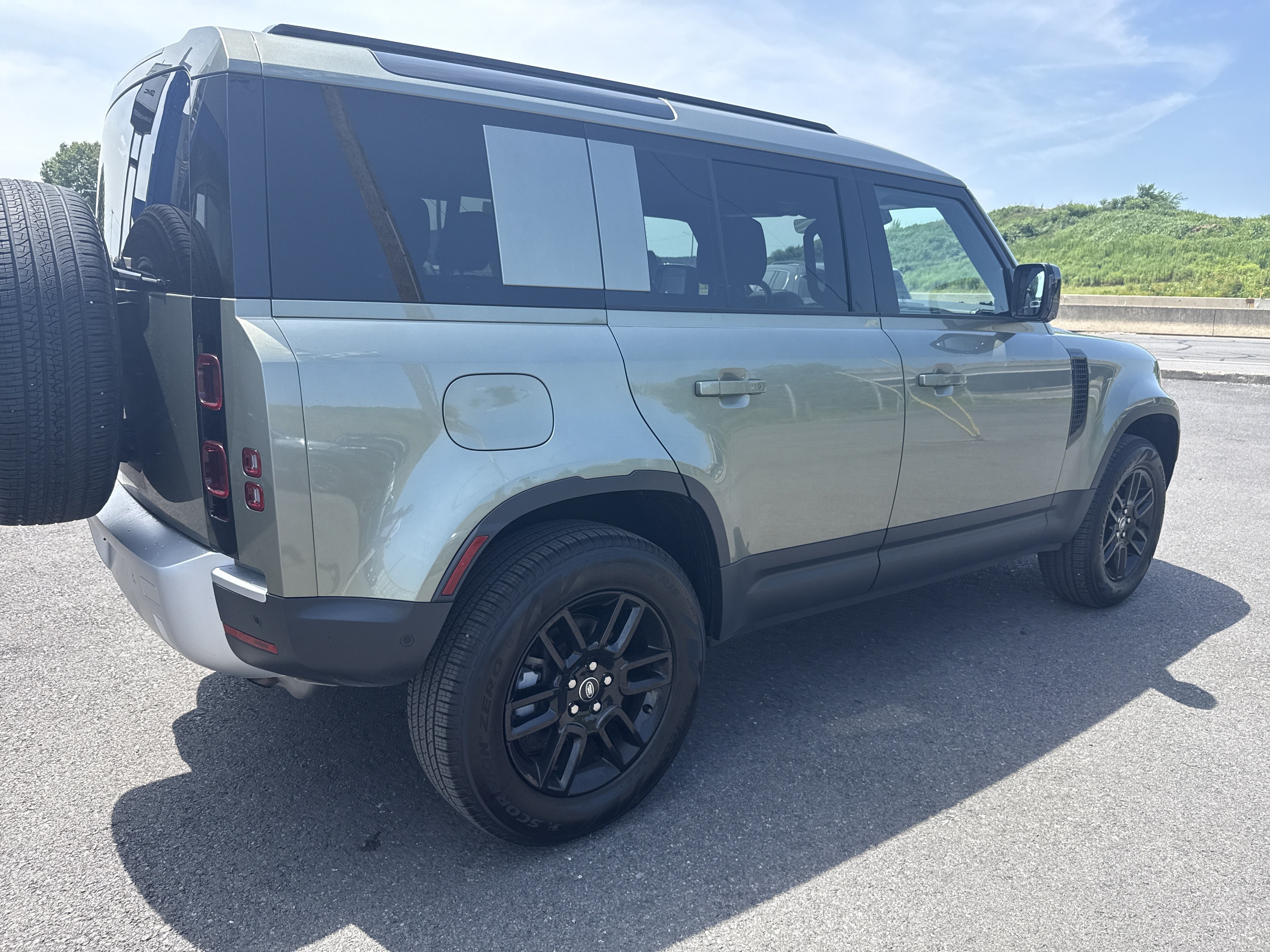 2025 Land Rover Defender S