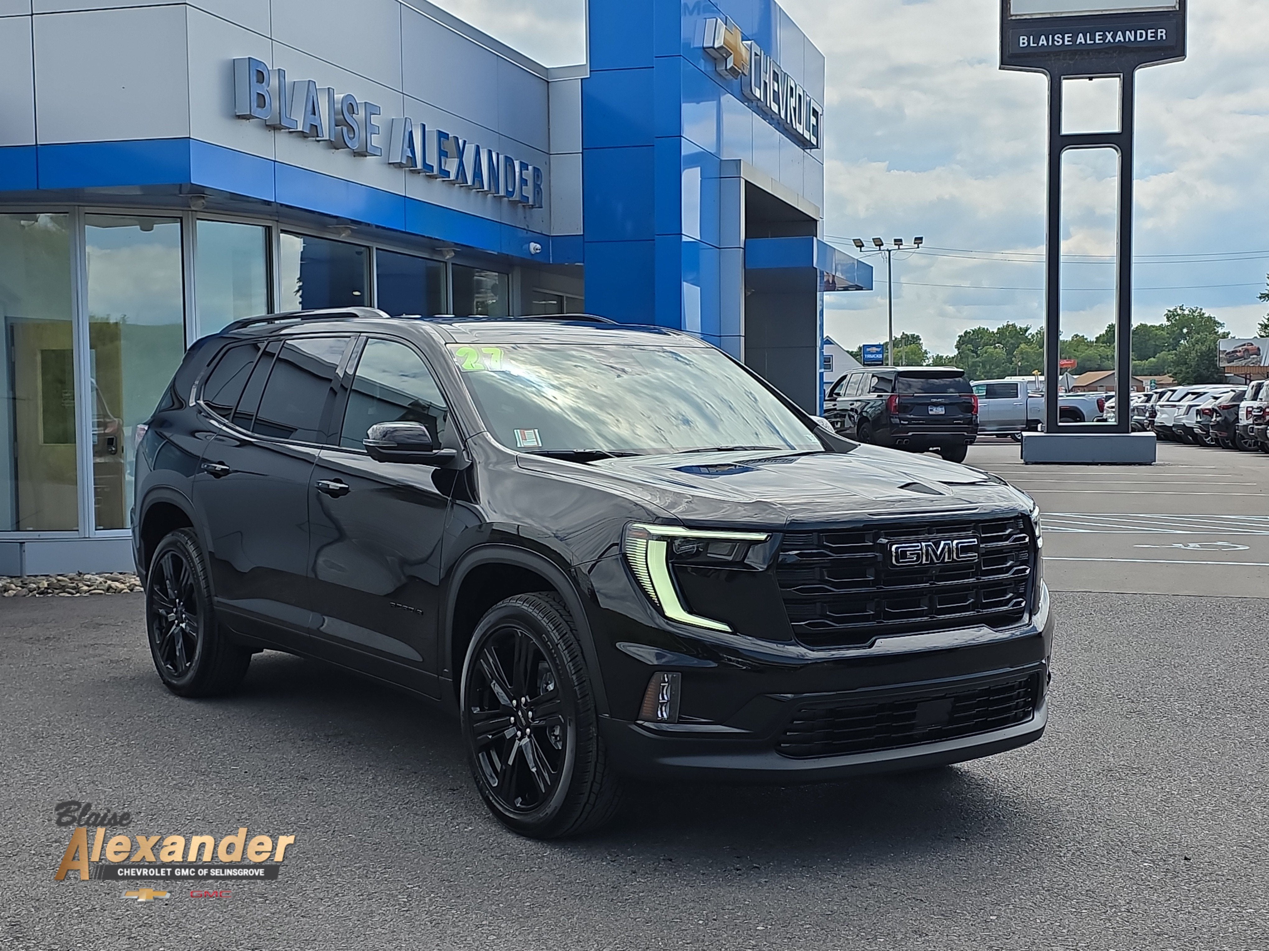 2027 GMC Acadia Elevation