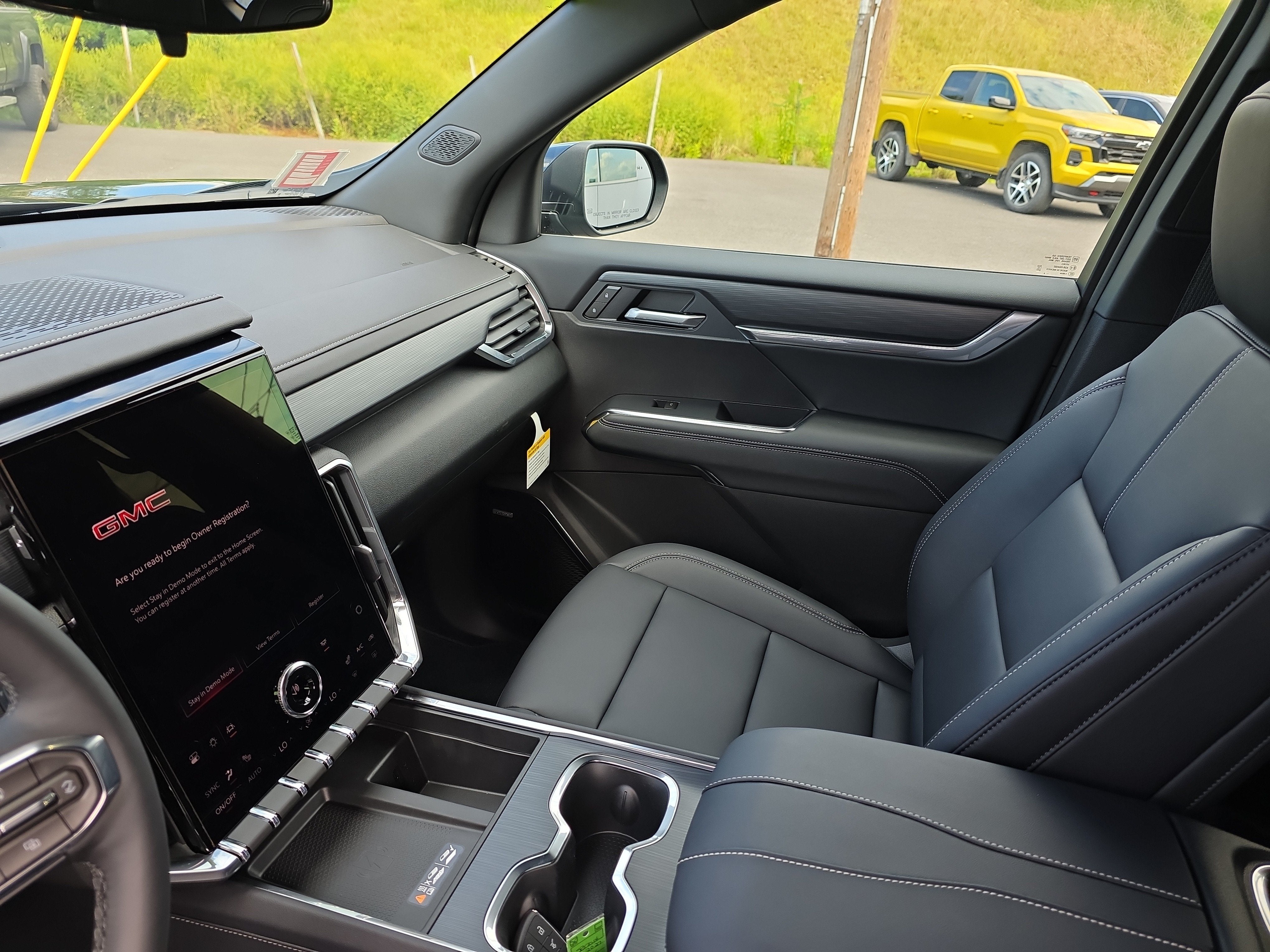 2027 GMC Acadia Elevation