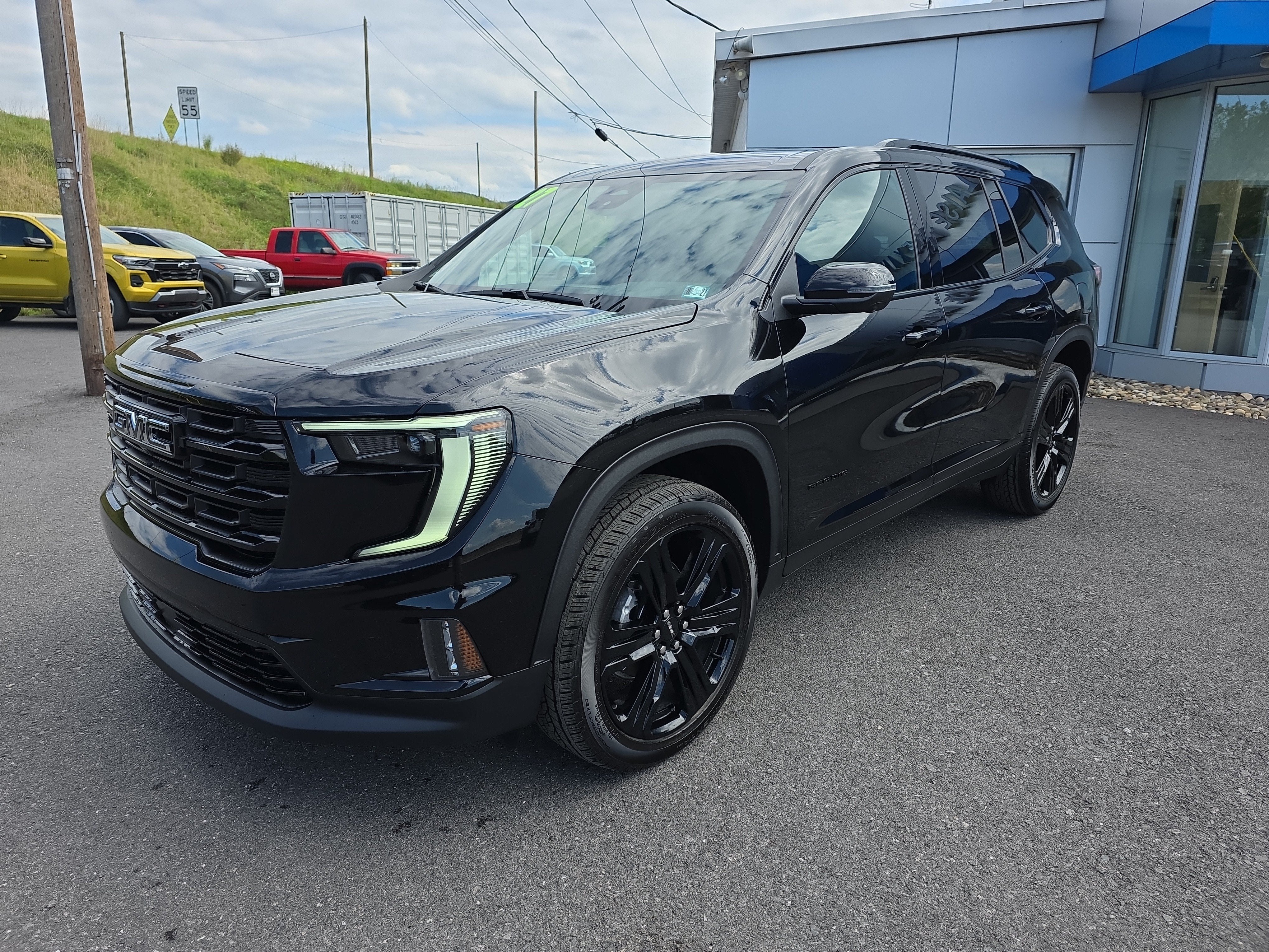 2027 GMC Acadia Elevation