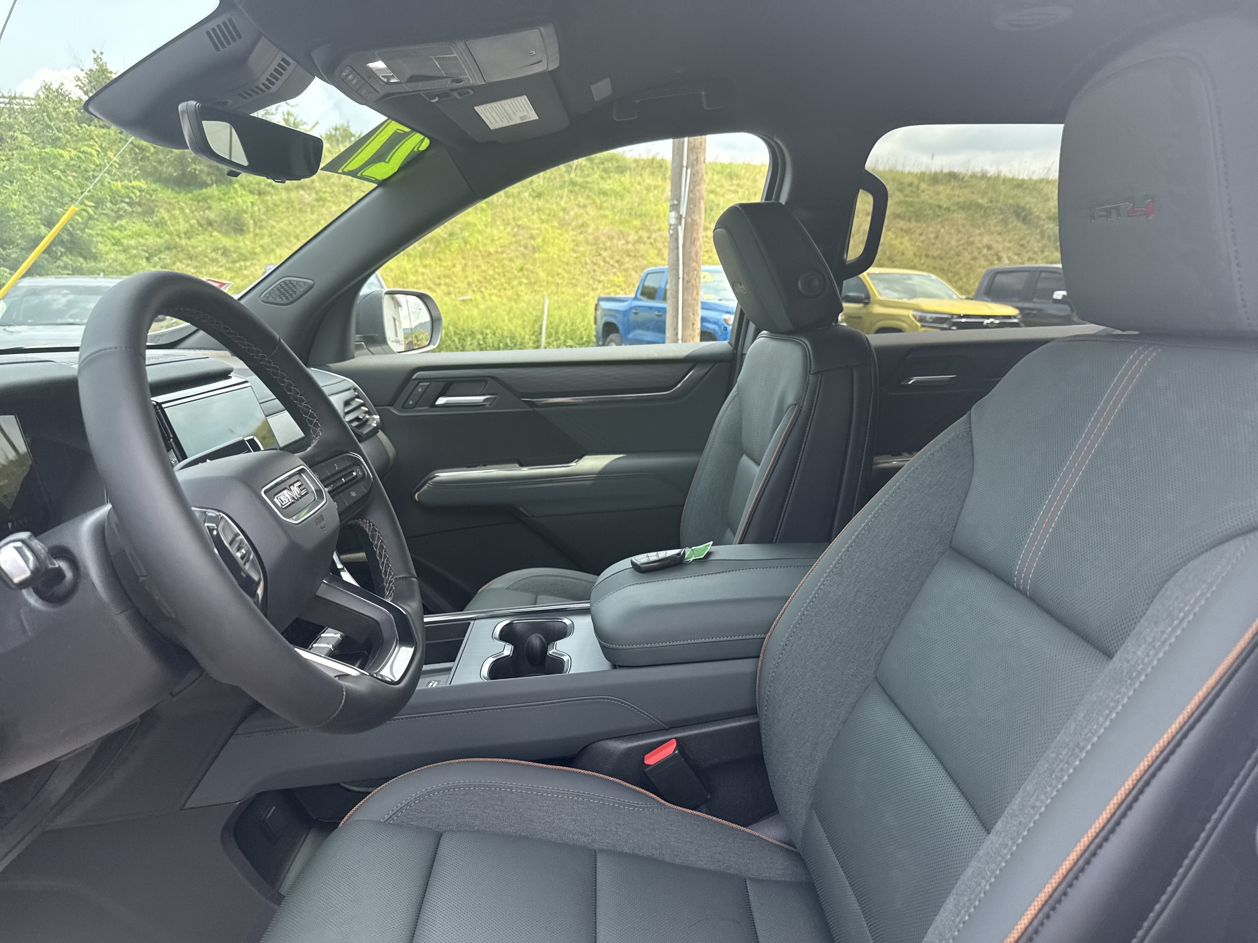 2027 GMC Acadia AT4 - Photo 11