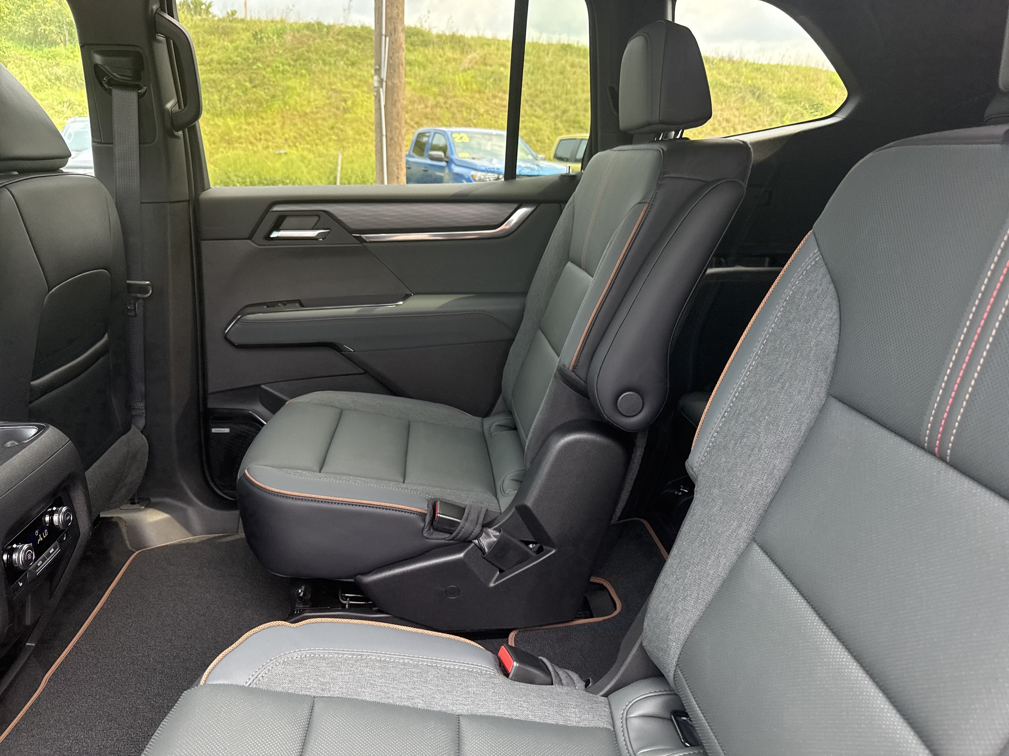 2027 GMC Acadia AT4