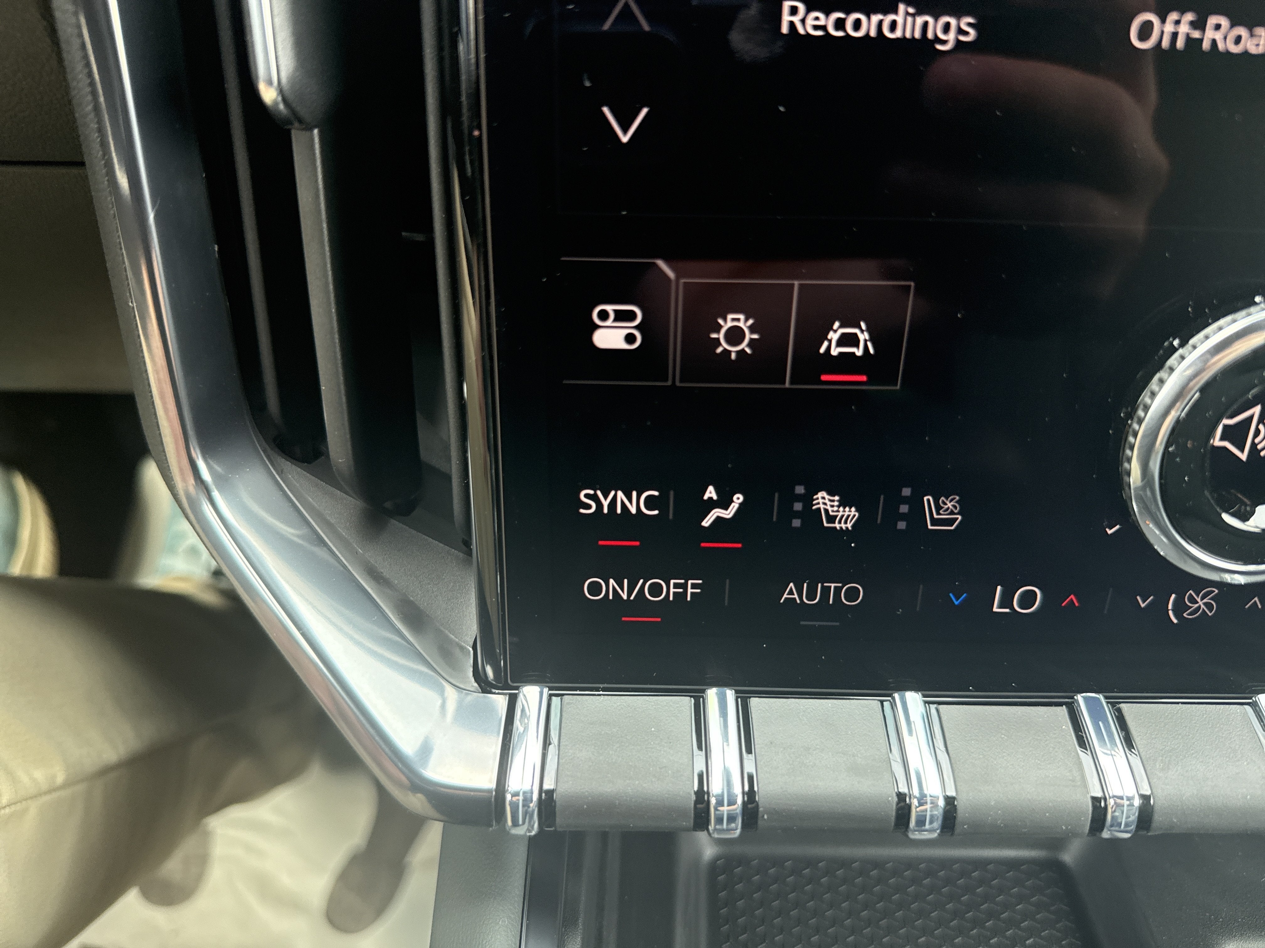 2027 GMC Acadia AT4 - Photo 28