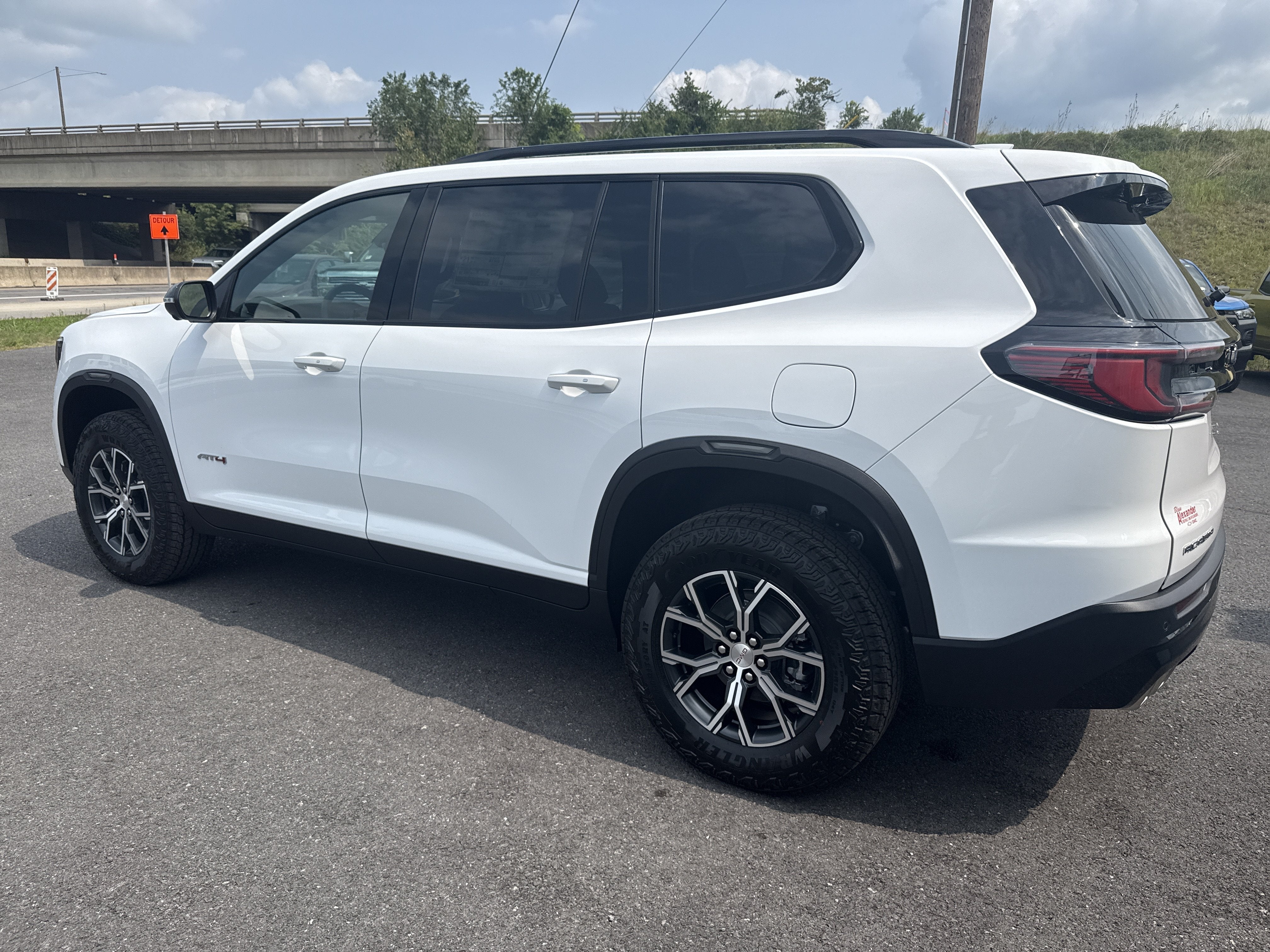 2027 GMC Acadia AT4 - Photo 6