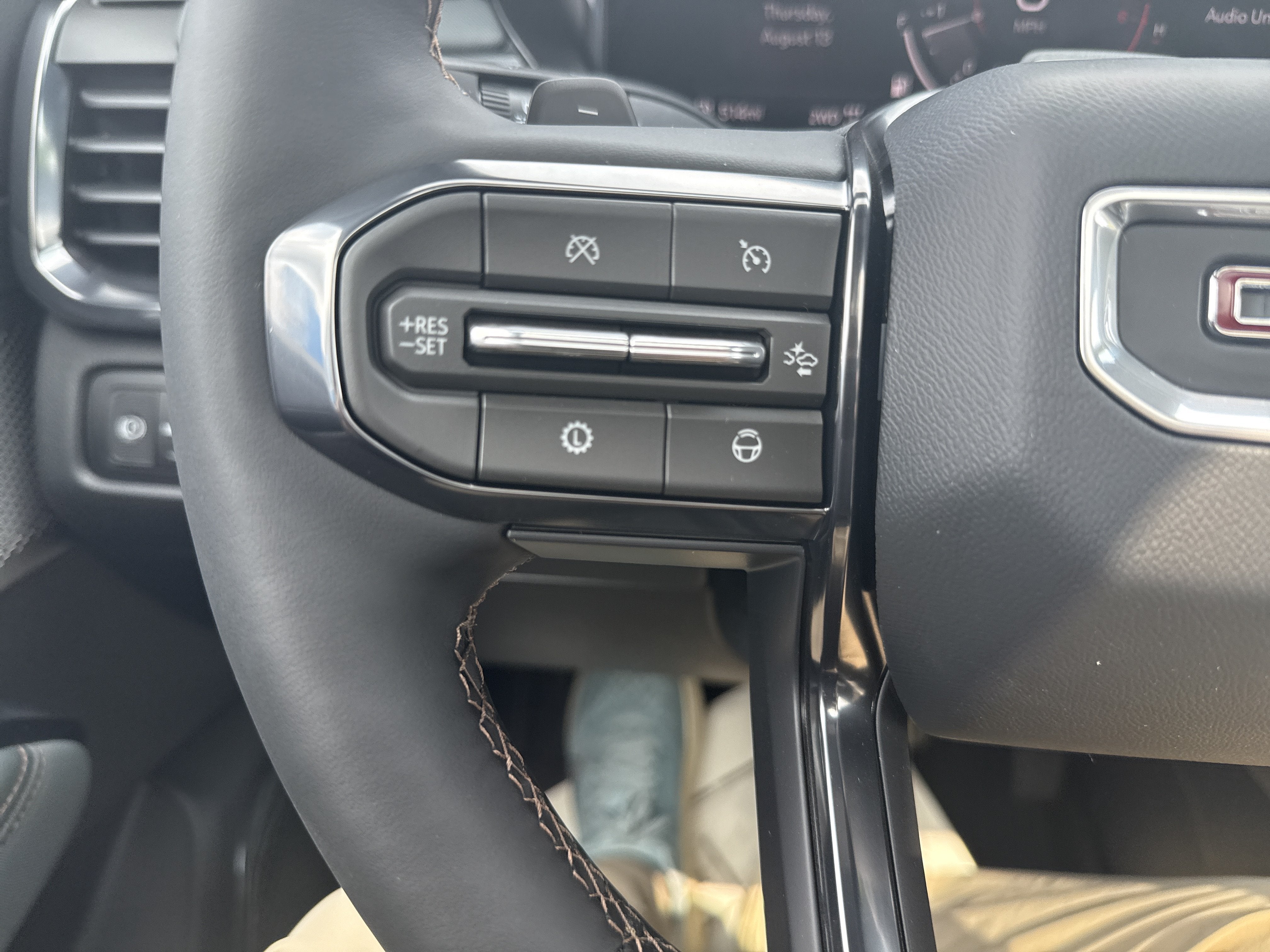 2027 GMC Acadia AT4