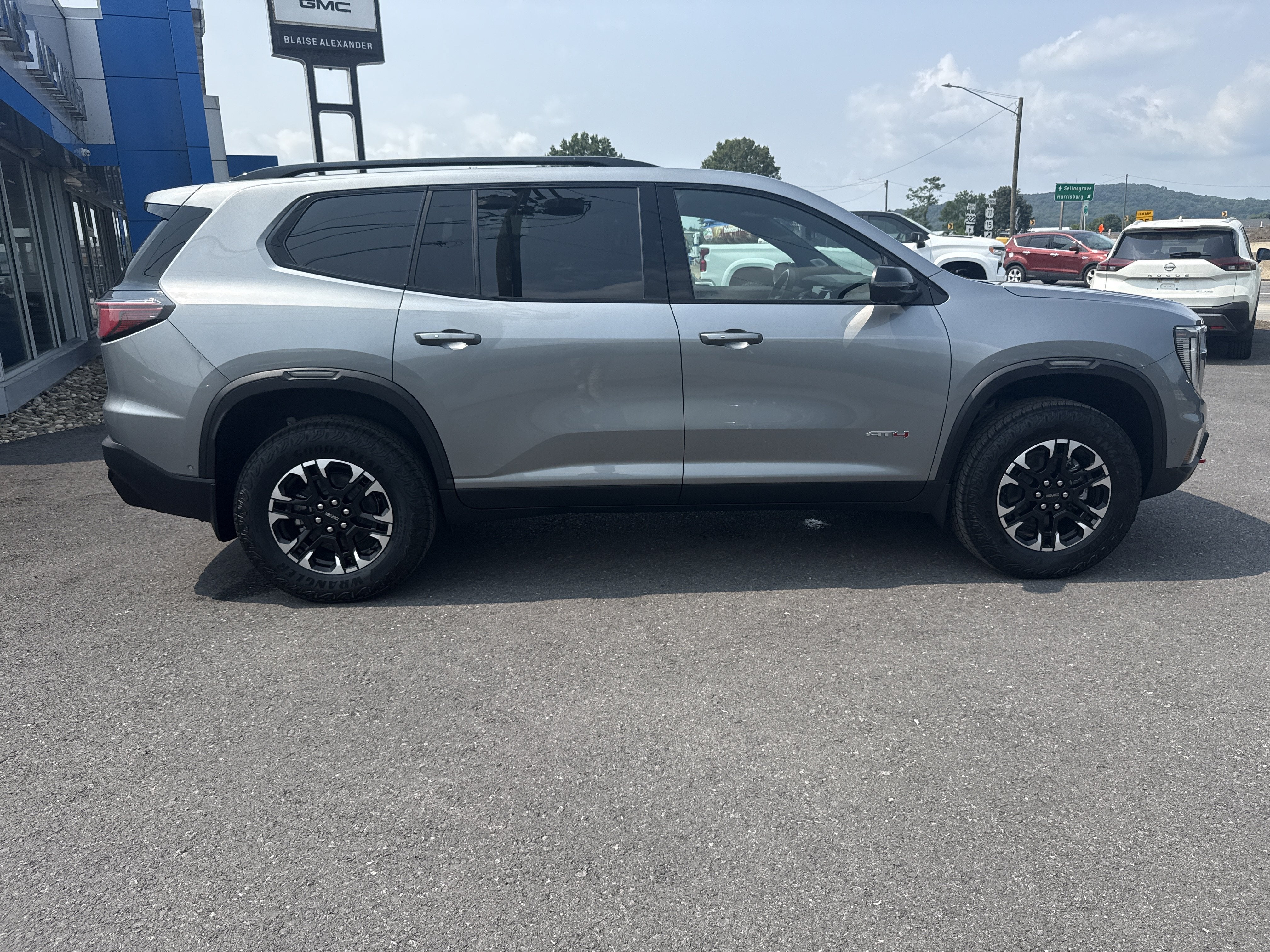 2027 GMC Acadia AT4