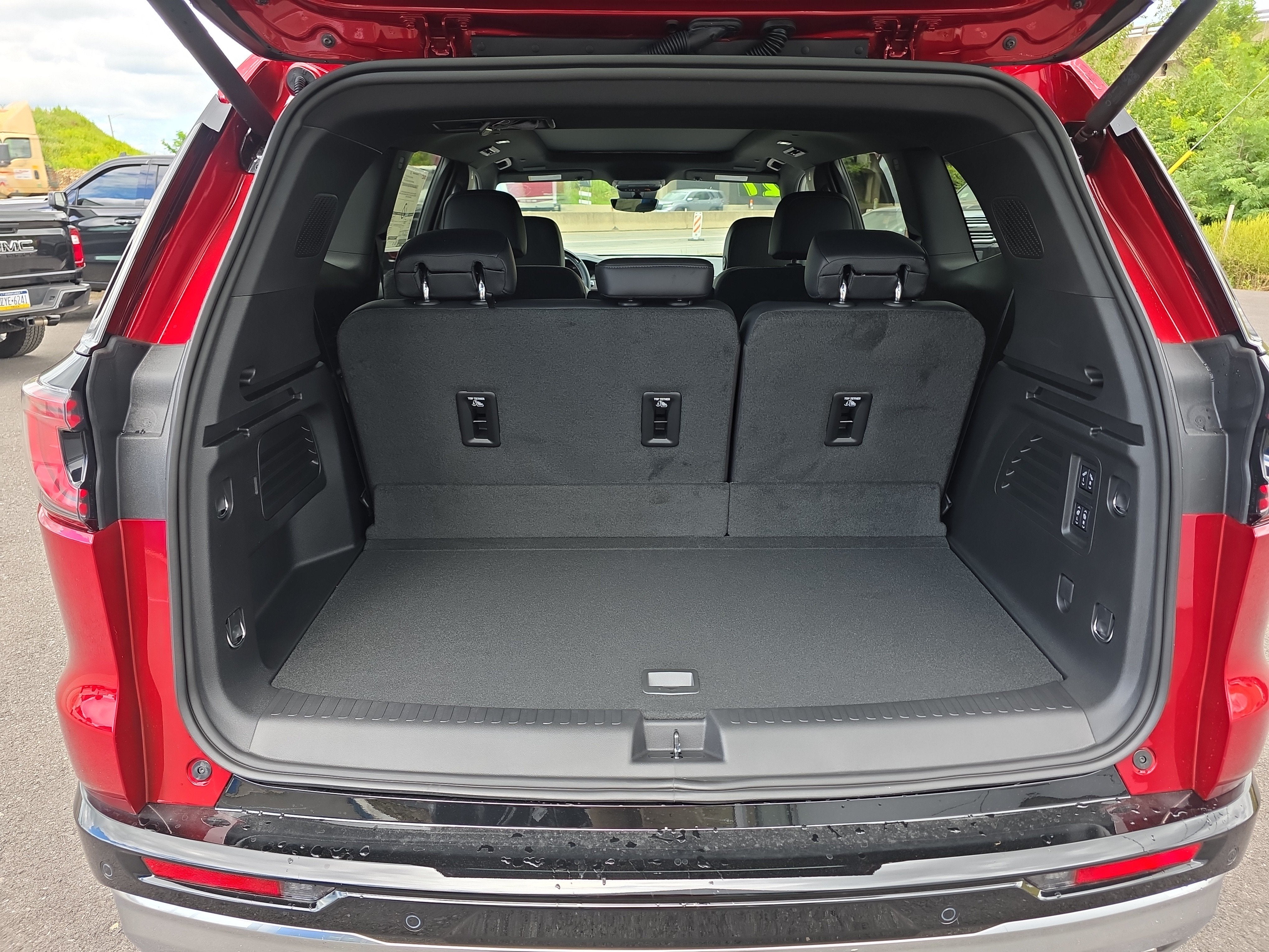 2027 GMC Acadia Denali
