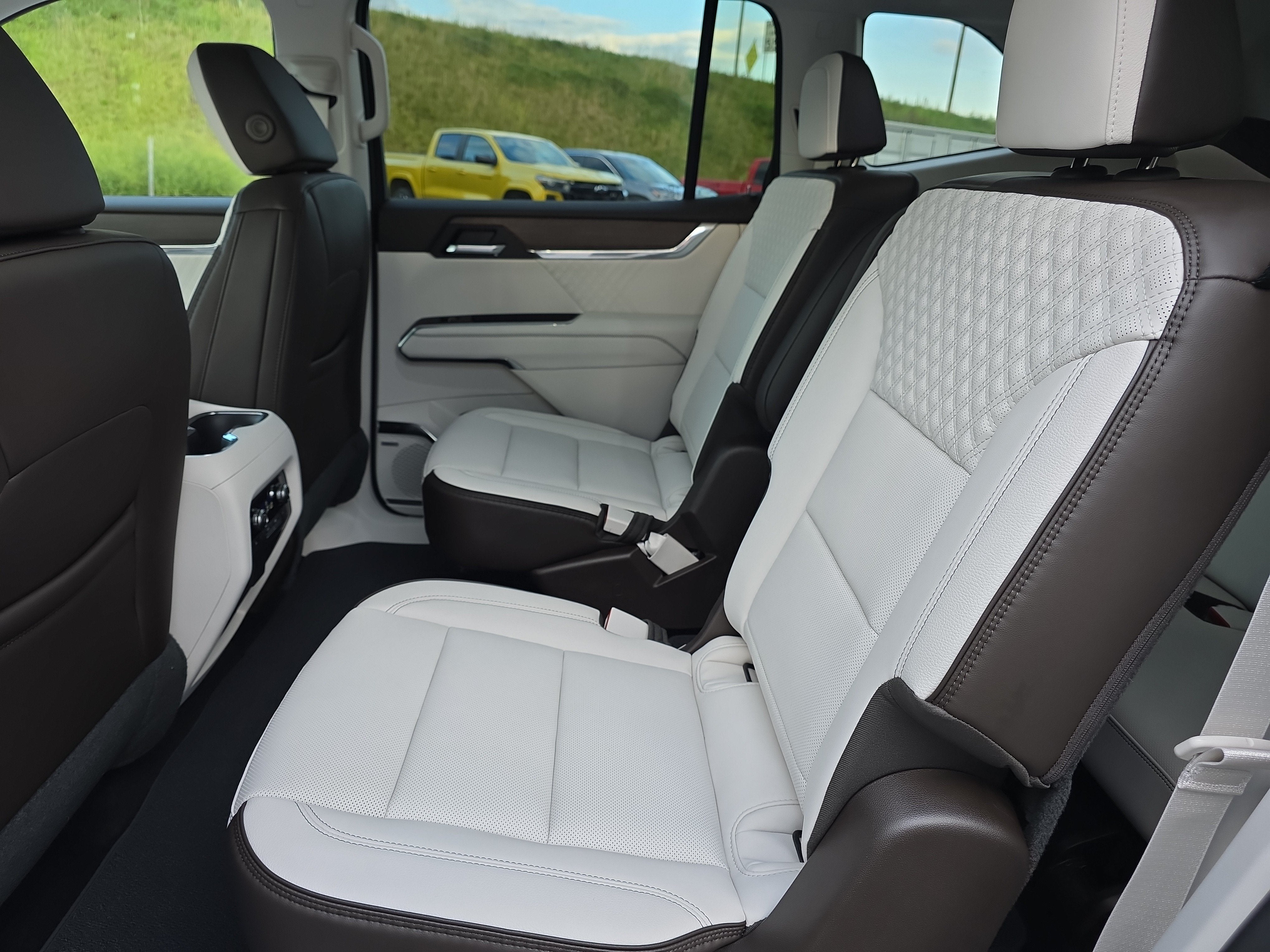 2027 GMC Acadia Denali