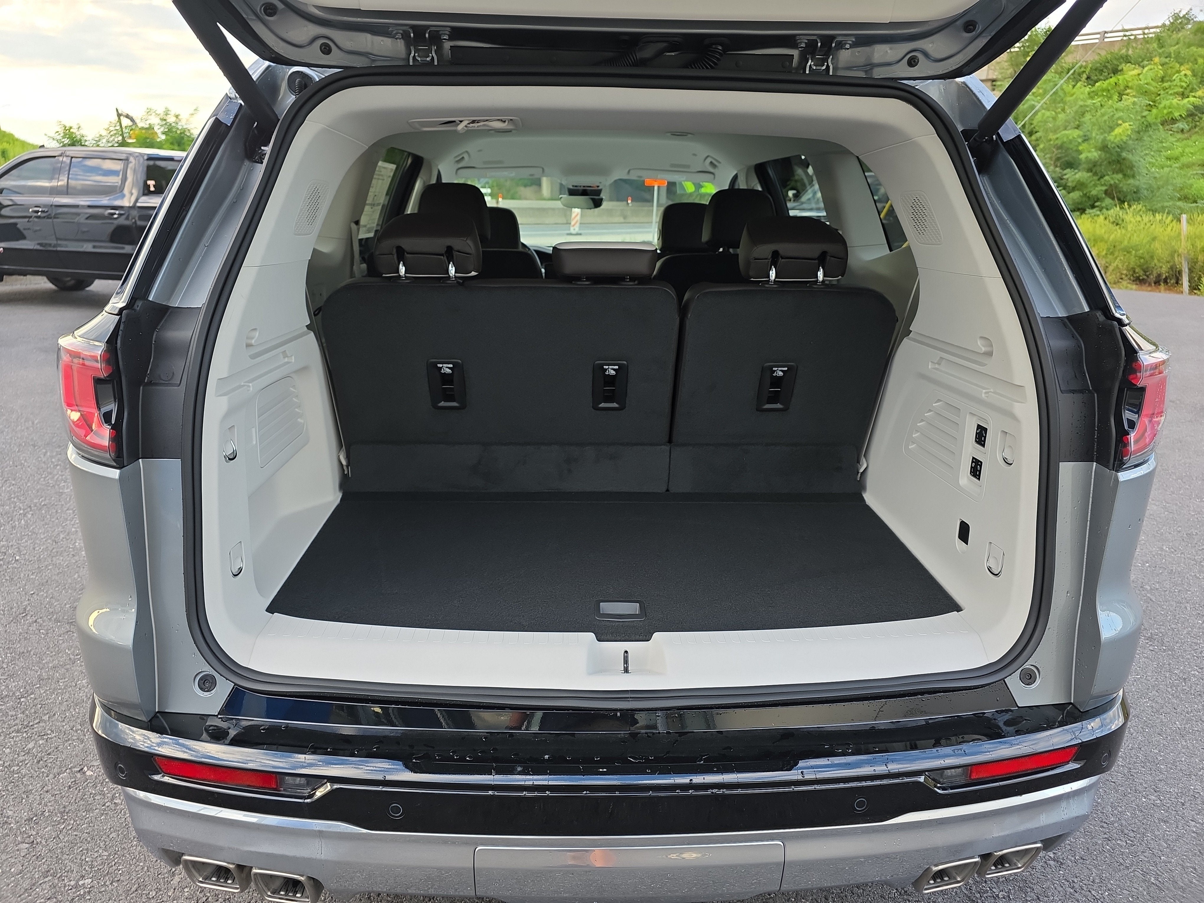 2027 GMC Acadia Denali