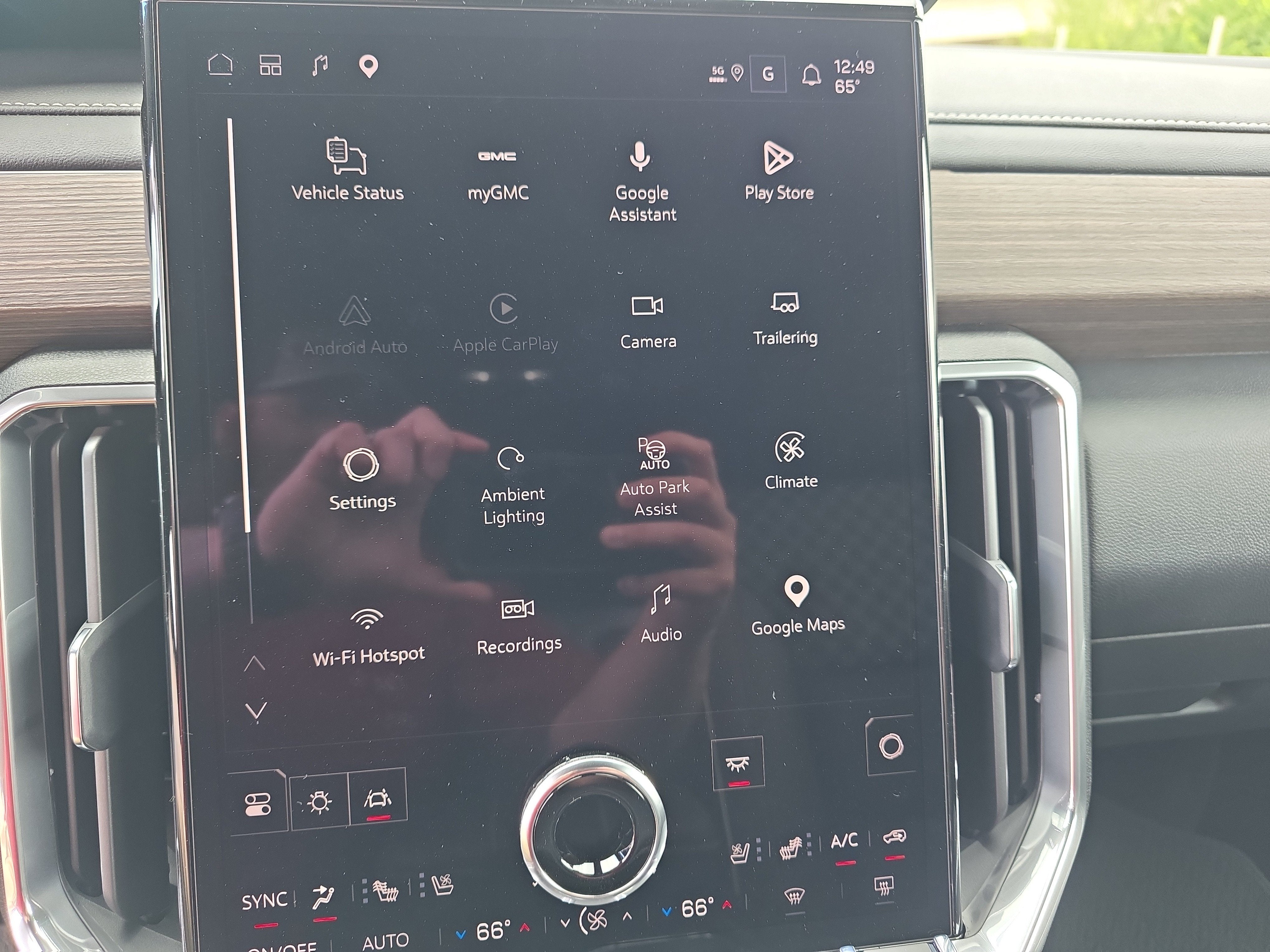 2027 GMC Acadia Denali