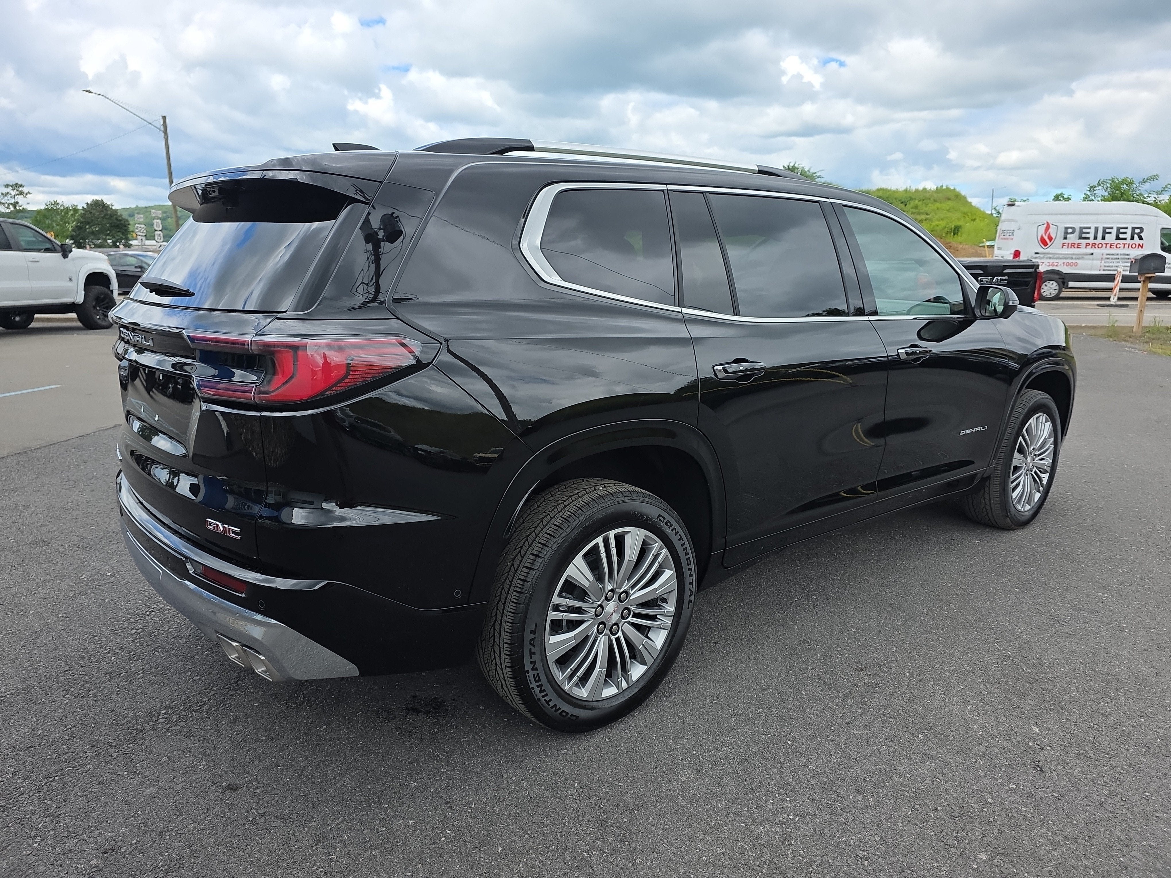 2027 GMC Acadia Denali