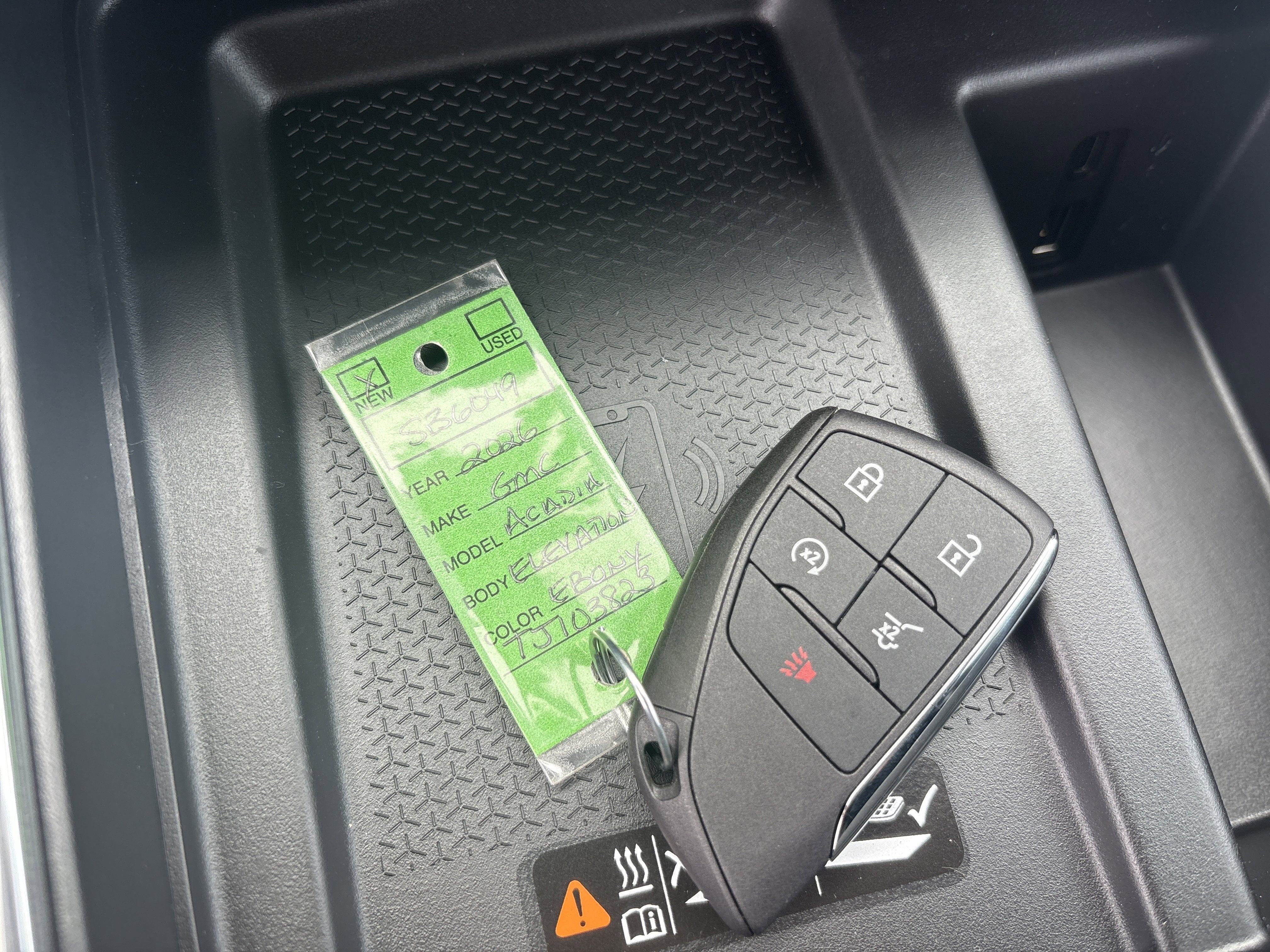 2026 GMC Acadia Elevation